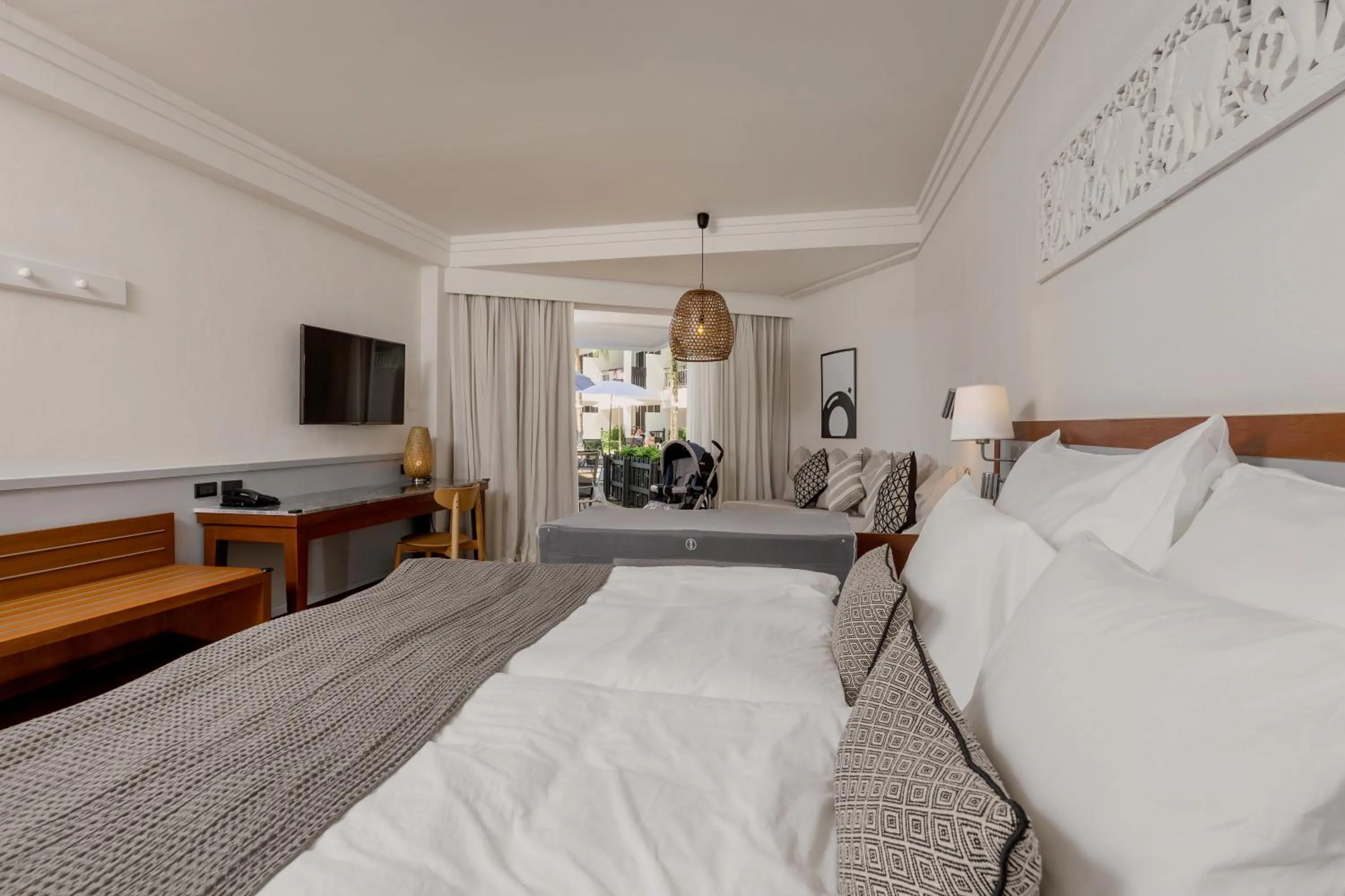 Area and facilities, Bed in Sunwing Bangtao Beach