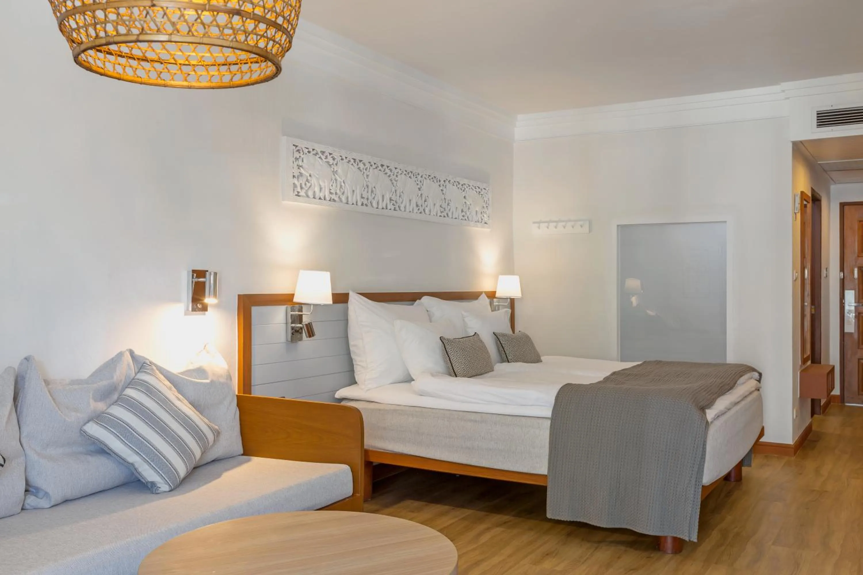 Decorative detail, Bed in Sunwing Bangtao Beach