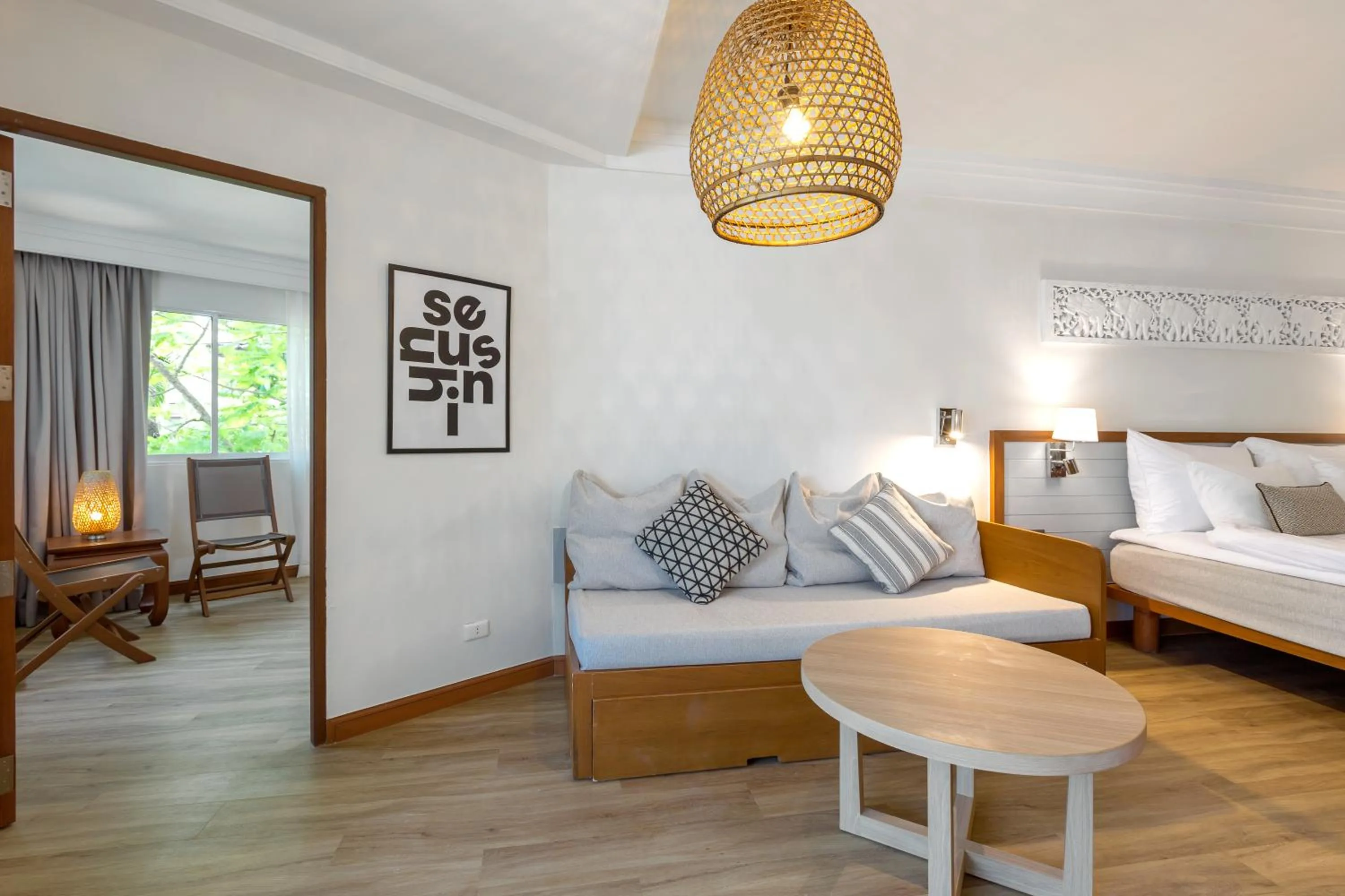 Decorative detail, Bed in Sunwing Bangtao Beach