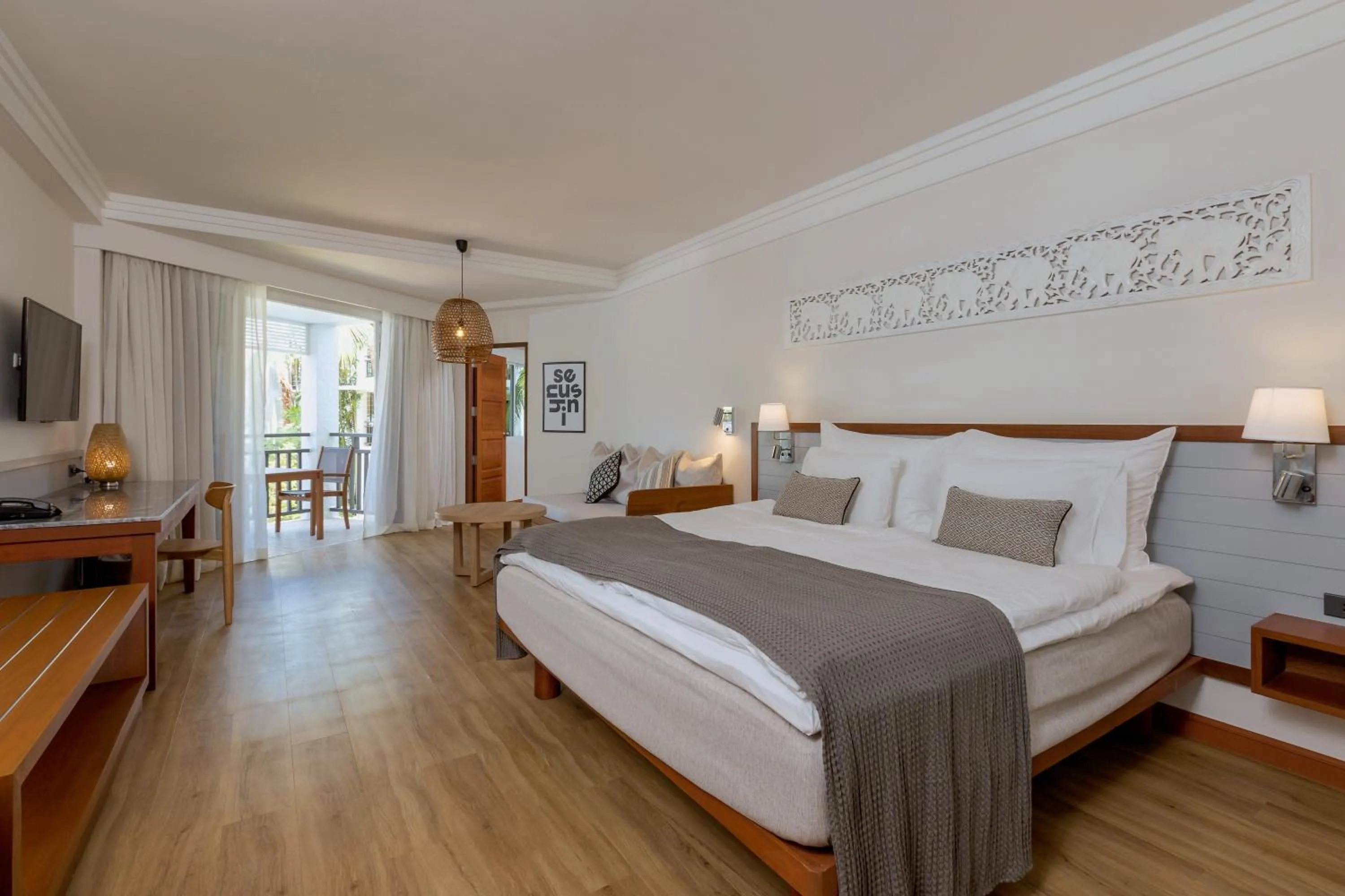 Decorative detail, Bed in Sunwing Bangtao Beach