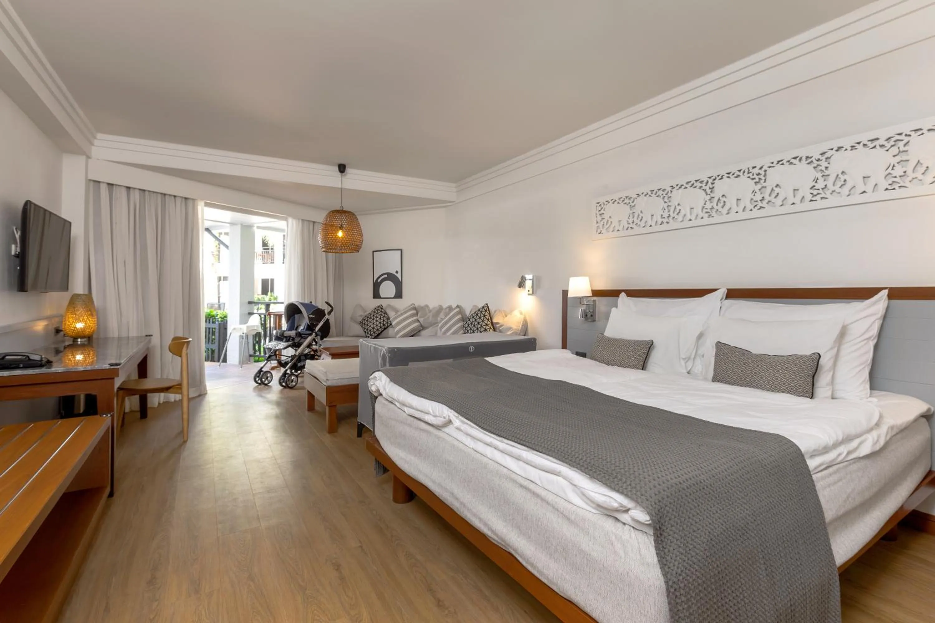 Area and facilities, Bed in Sunwing Bangtao Beach