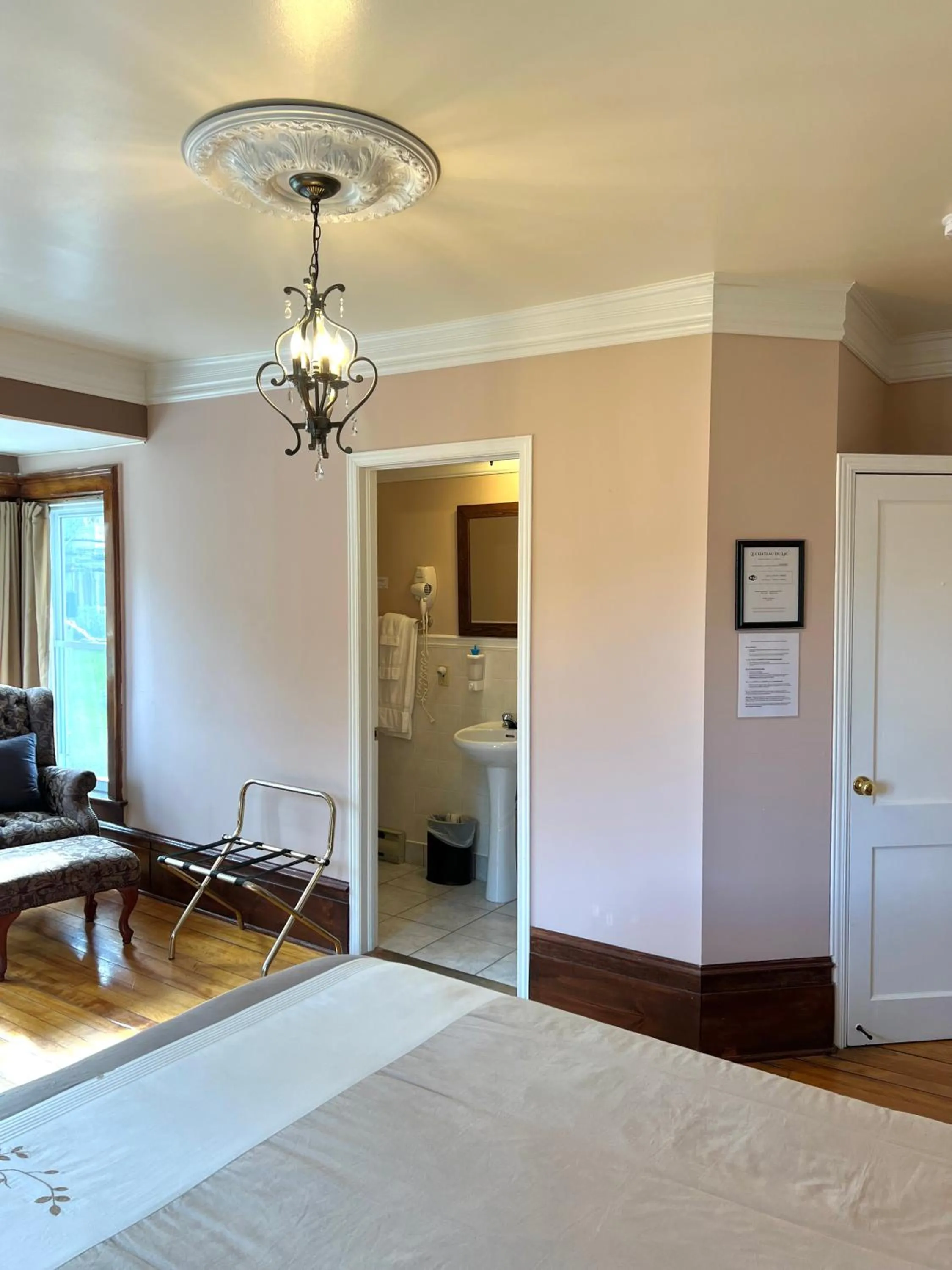 Bed in Le Chateau du Lac