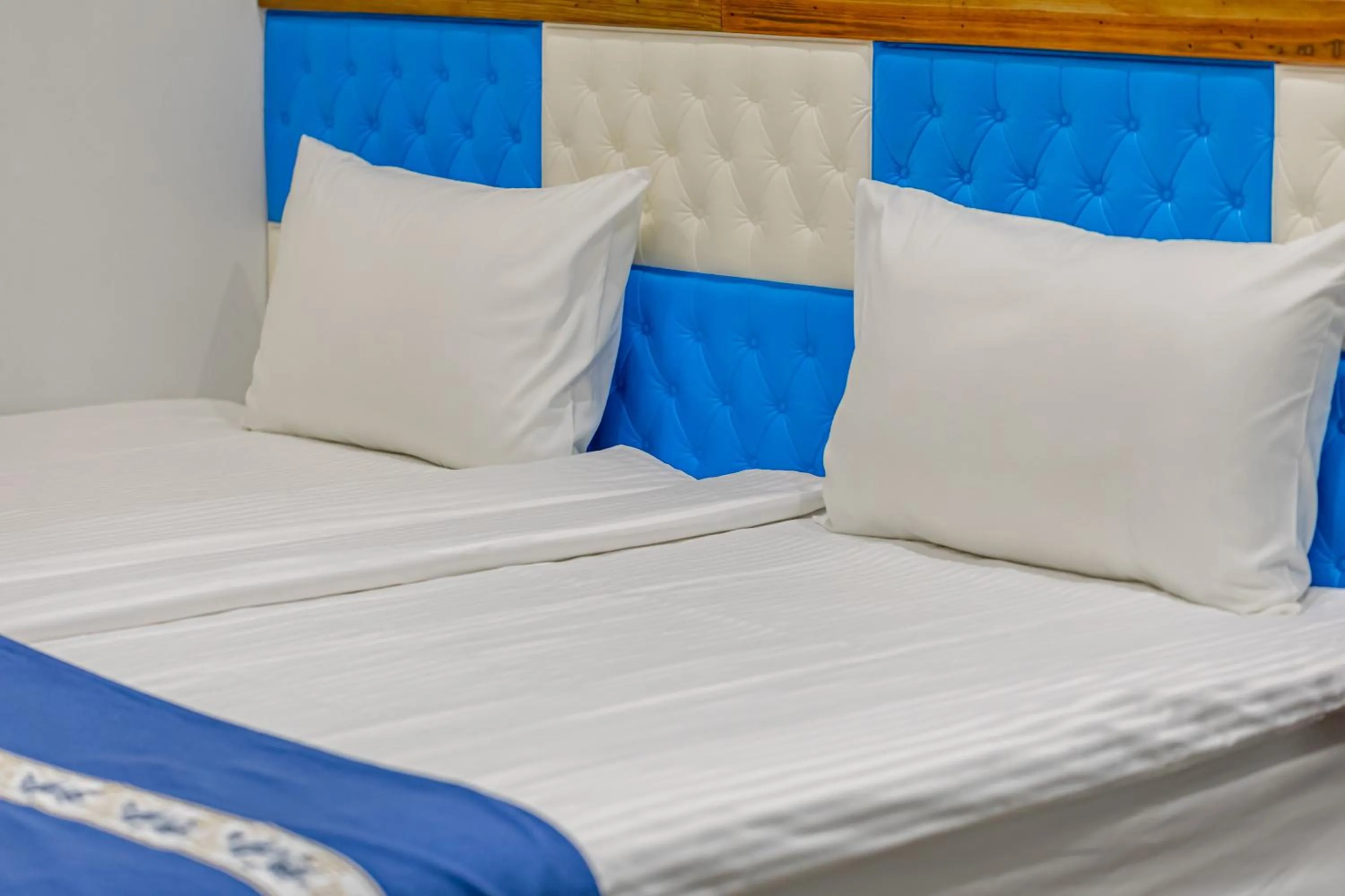 Bed in Sun Moon Lake Jinlongshan BnB