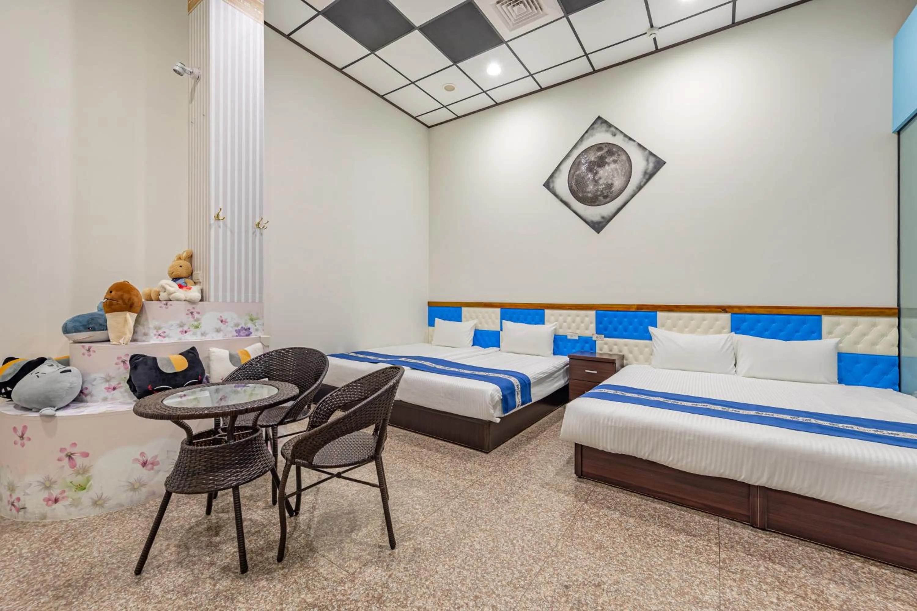Bed in Sun Moon Lake Jinlongshan BnB