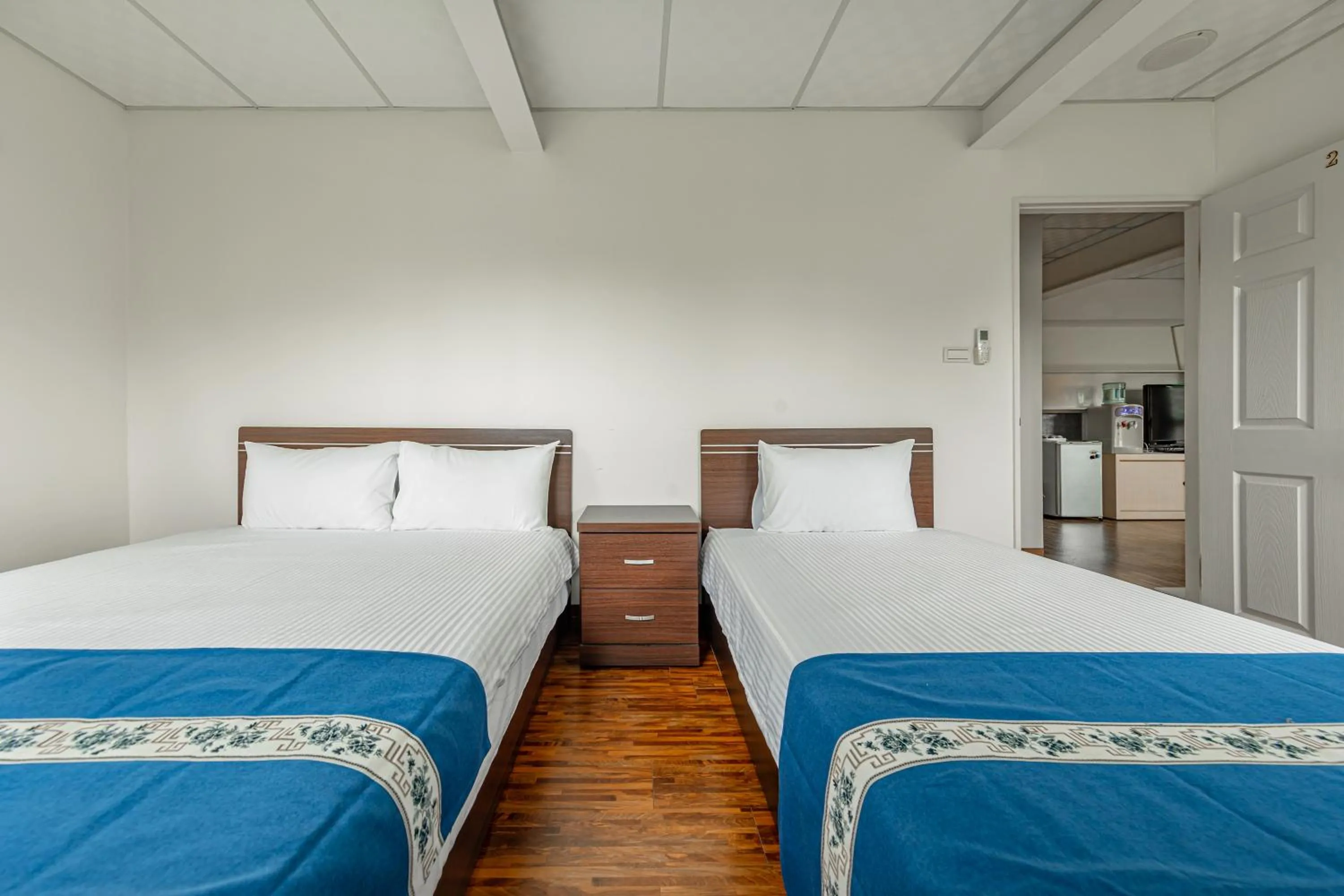 Bed in Sun Moon Lake Jinlongshan BnB