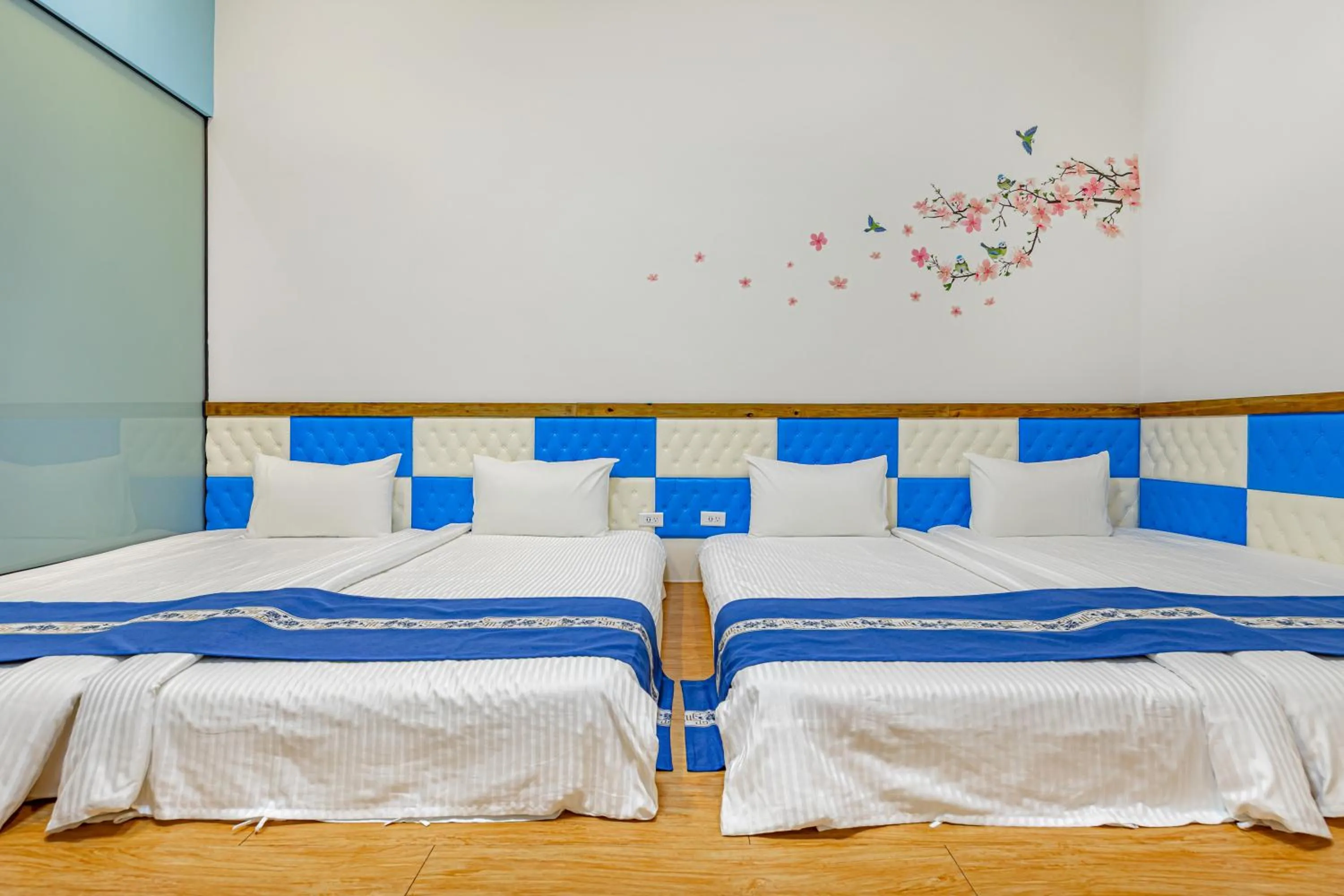 Bed in Sun Moon Lake Jinlongshan BnB