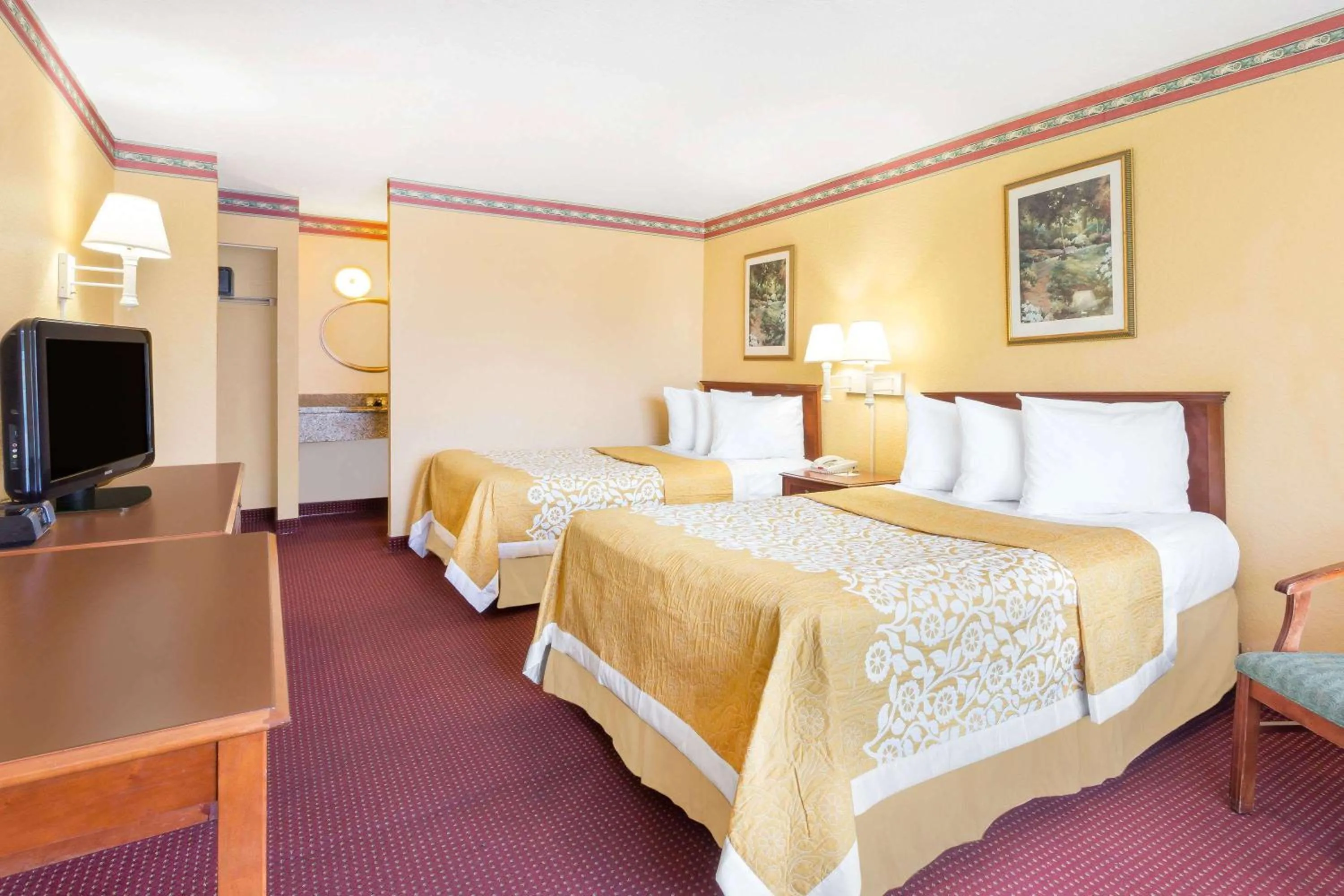 Bedroom, Bed in Quality Inn Orlando-Near Universal Blvd