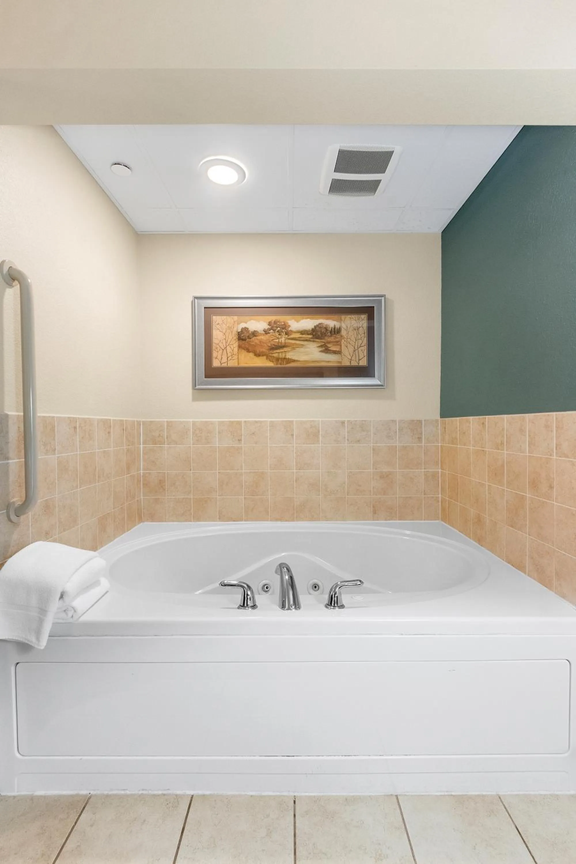 Hot Tub in AmericInn by Wyndham Green Bay East