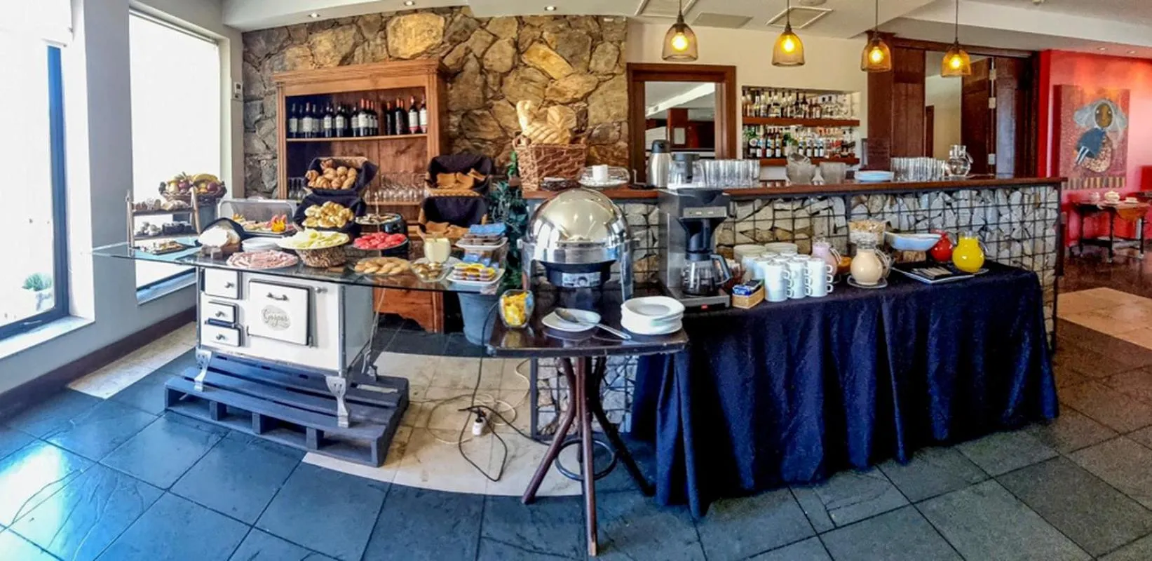 Lounge or bar in Regency Park Hotel