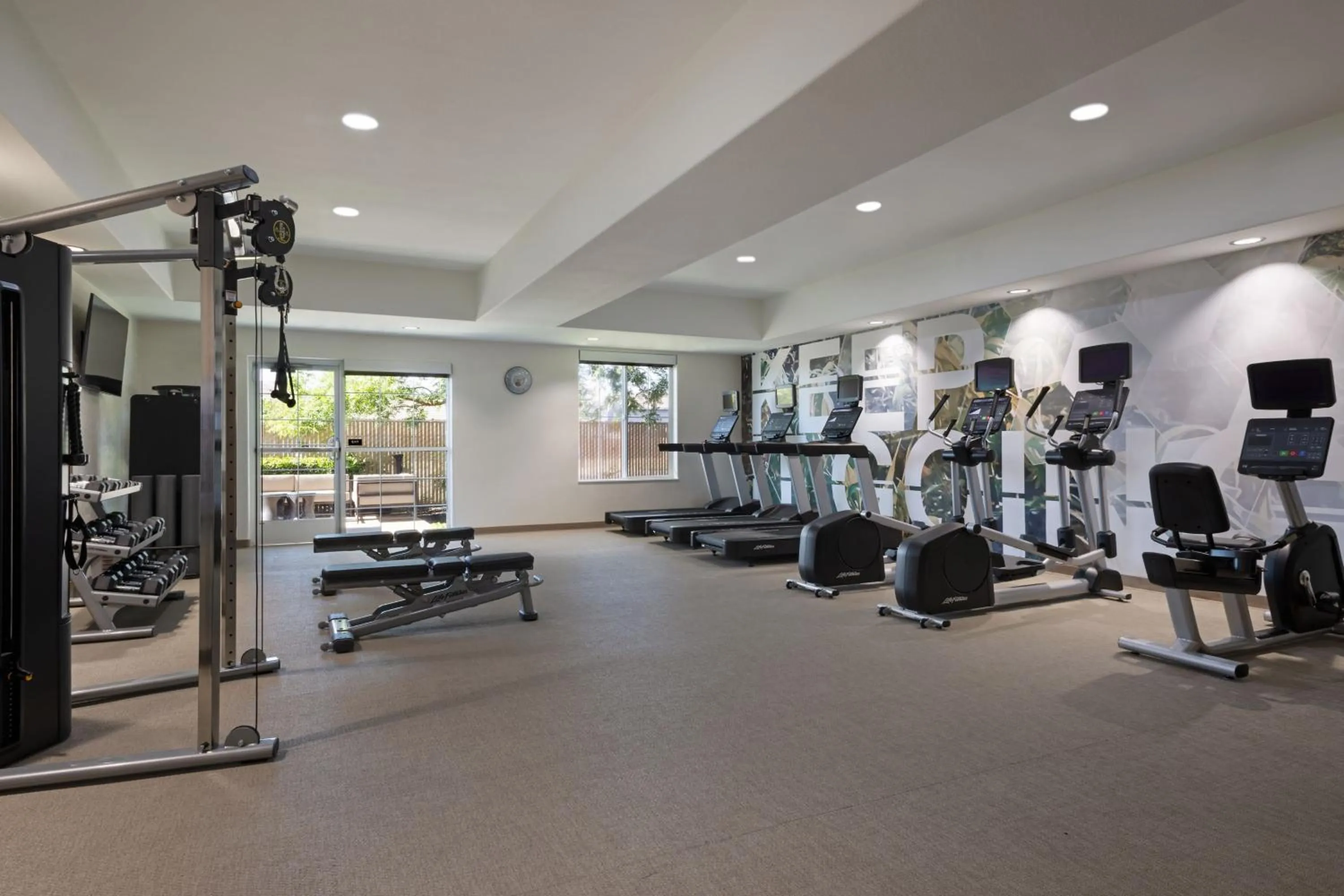 Fitness centre/facilities in Comfort Suites