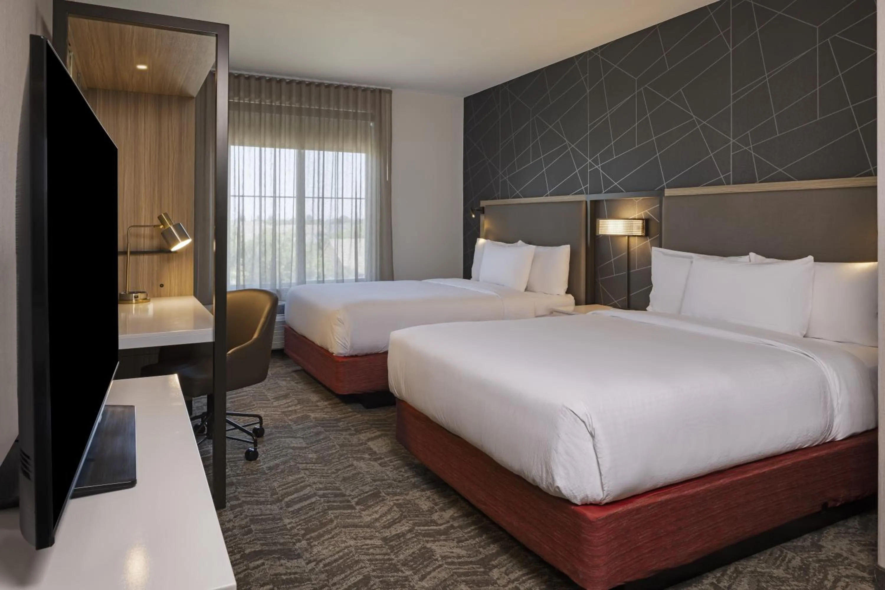 Photo of the whole room, Bed in Comfort Suites