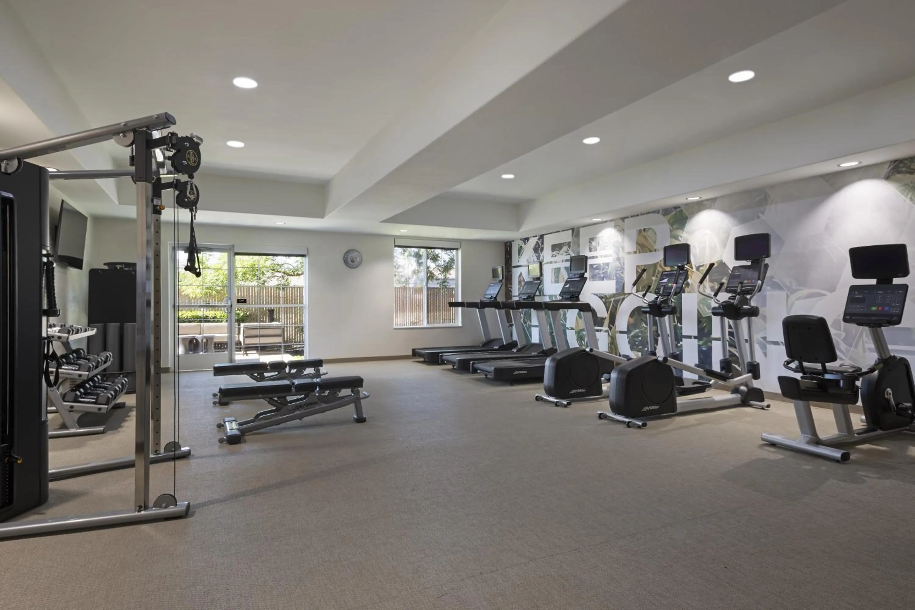 Fitness centre/facilities in Comfort Suites