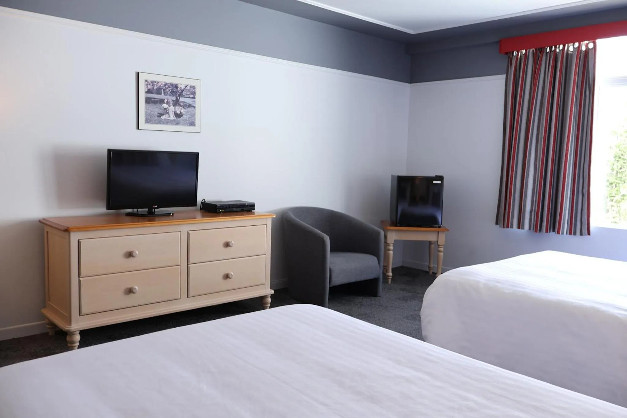 Bedroom, Bed in Hôtel au Petit Berger