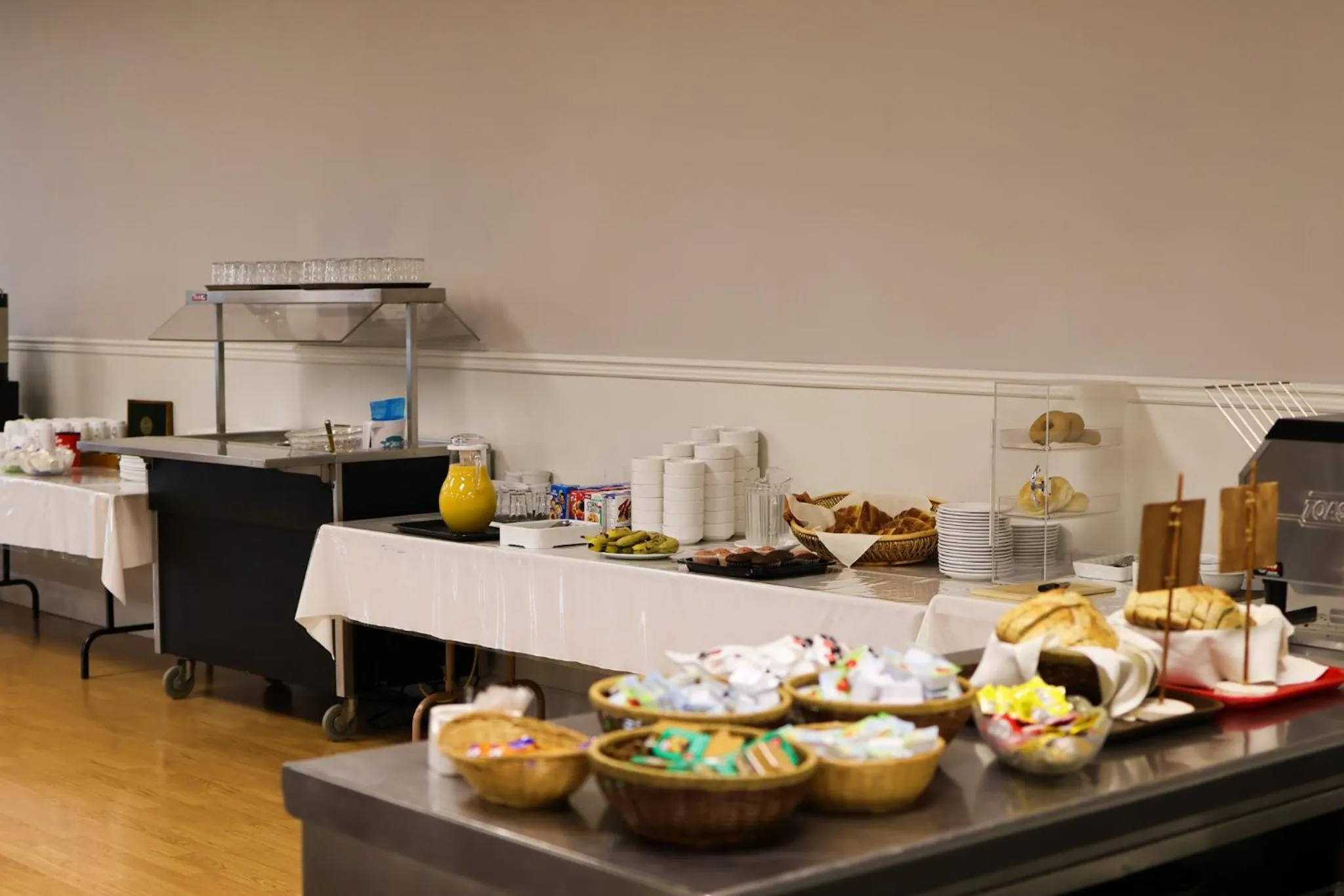 Breakfast in Hôtel au Petit Berger