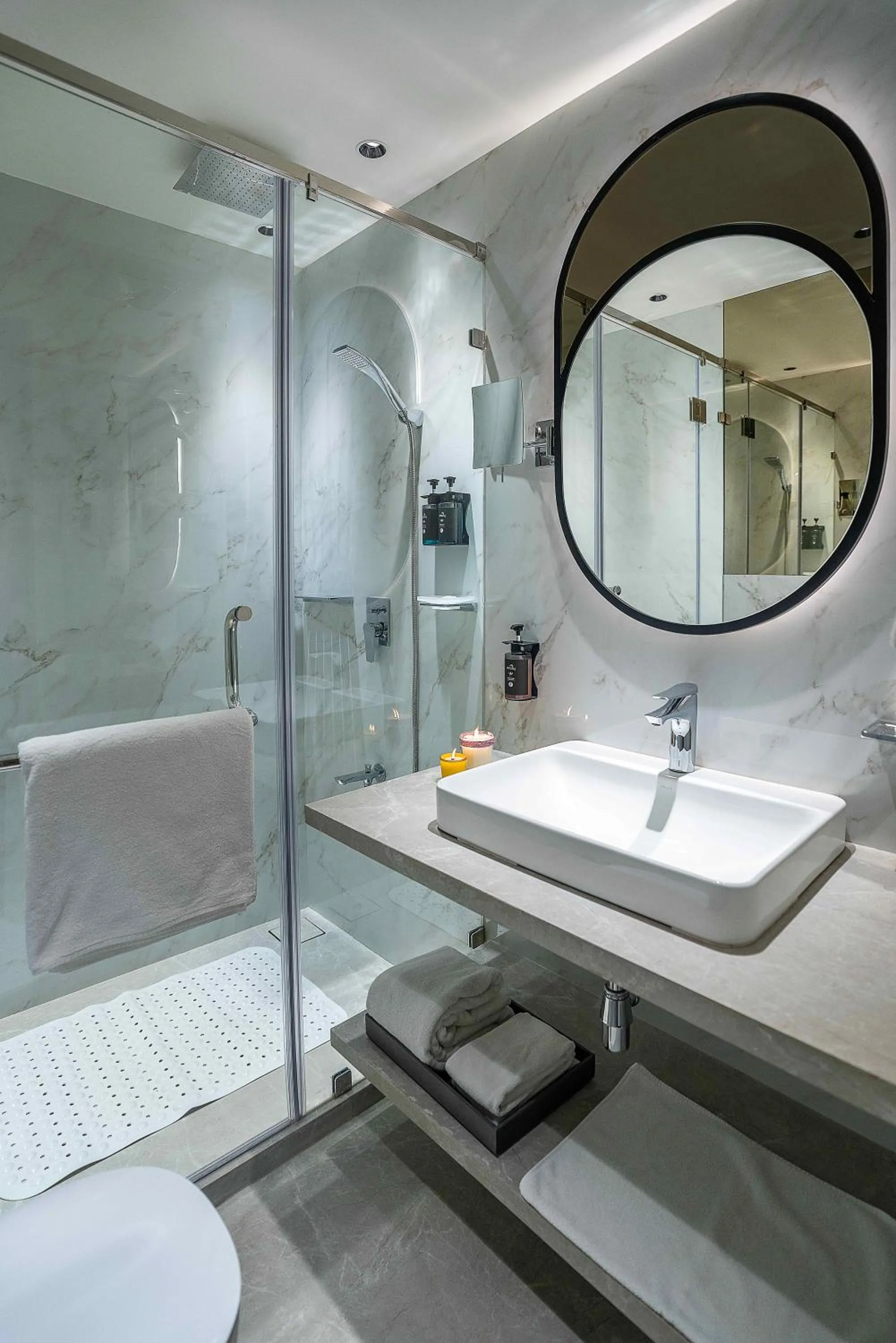 Grand Residency Hotel & Serviced Apartments