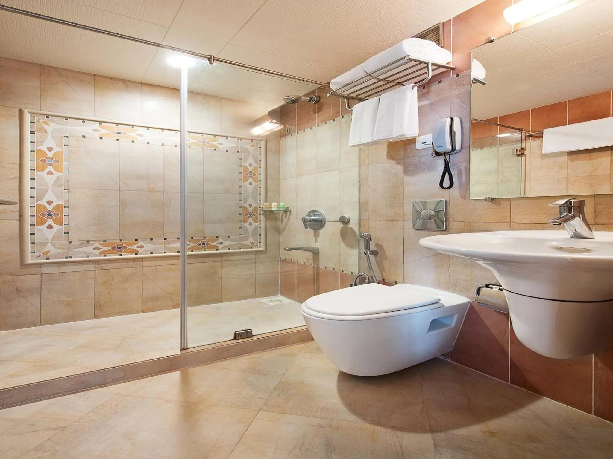 Bathroom in Grand Residency Hotel & Serviced Apartments