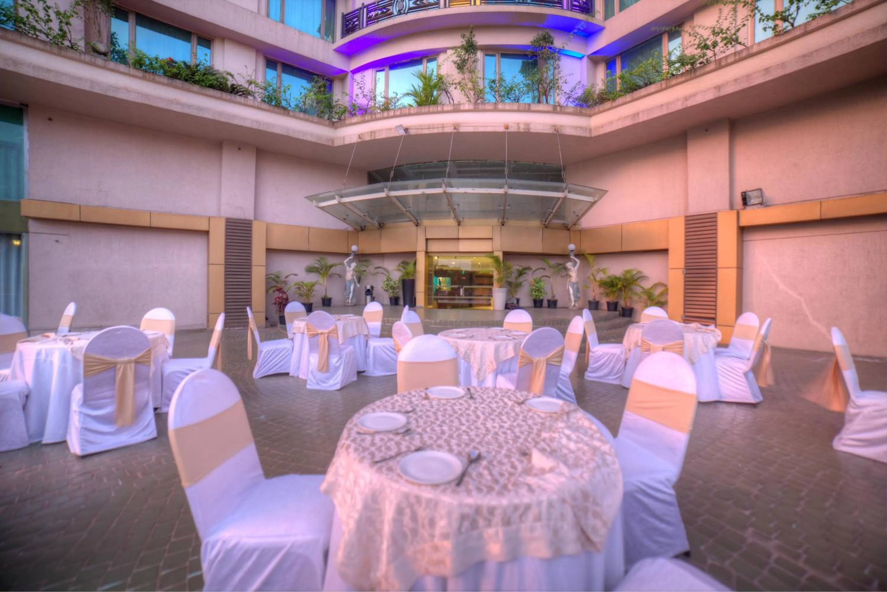 Banquet/Function facilities in Goldfinch Hotel Mangalore
