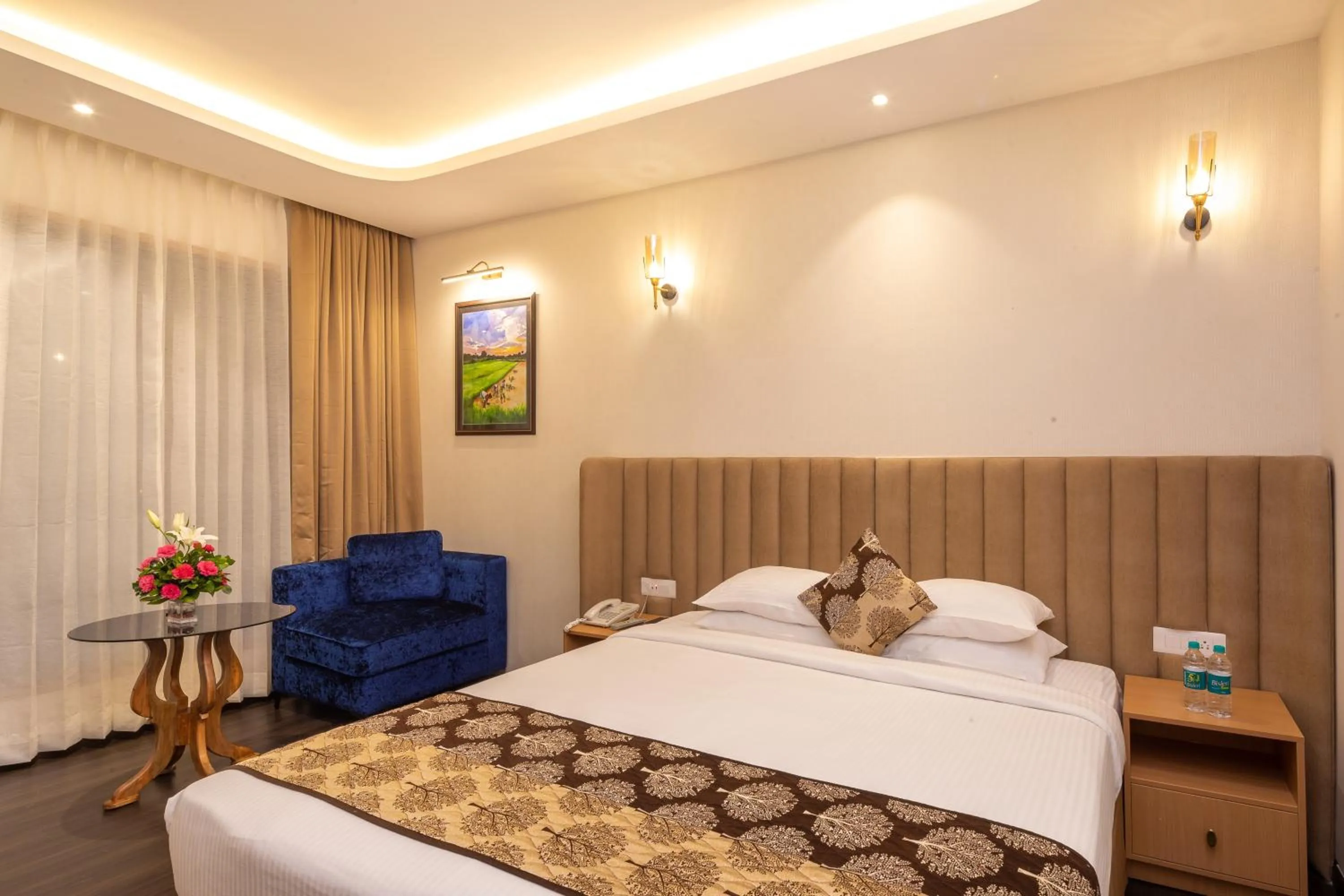 Bed in Goldfinch Hotel Mangalore