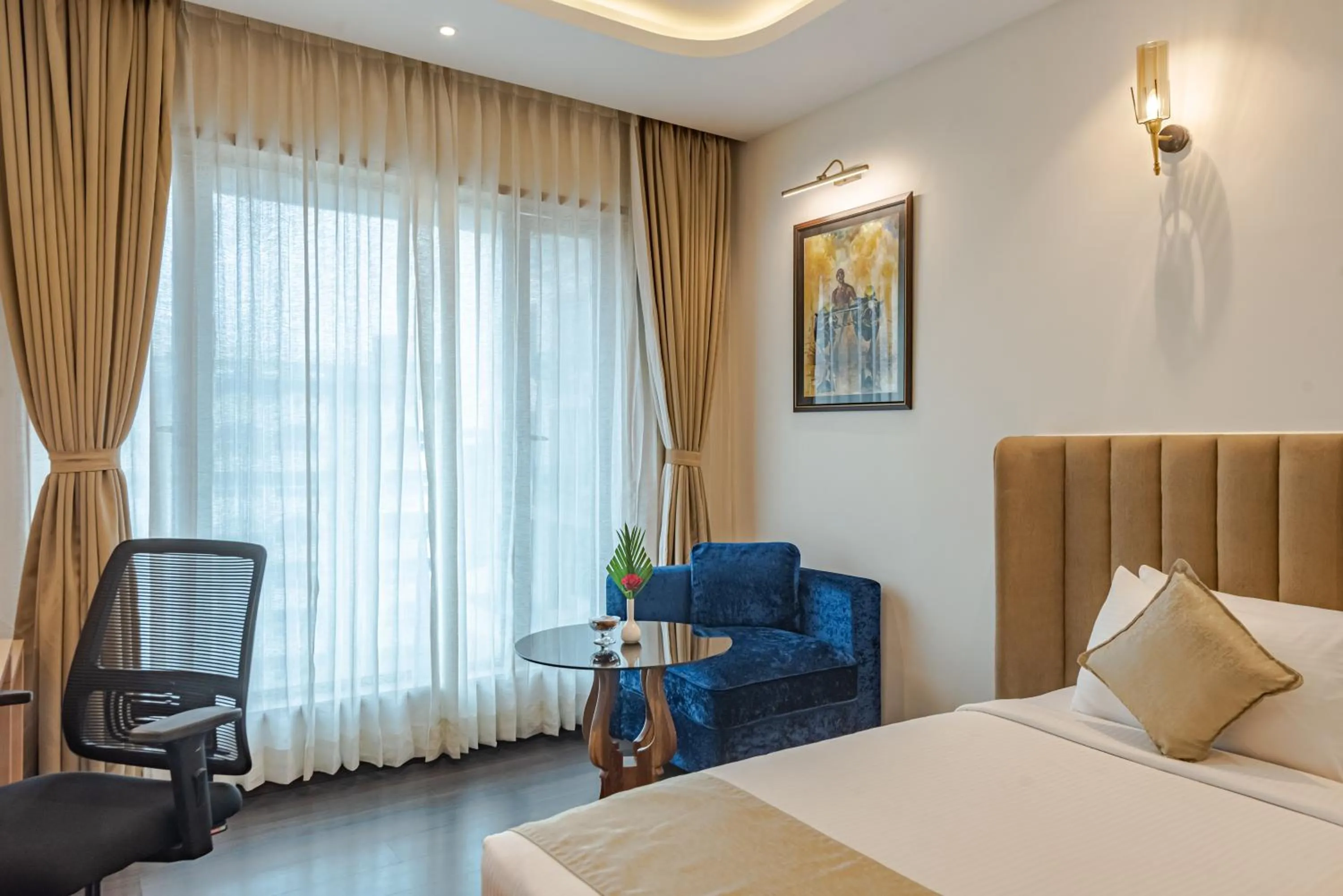 City view, Bed in Goldfinch Hotel Mangalore