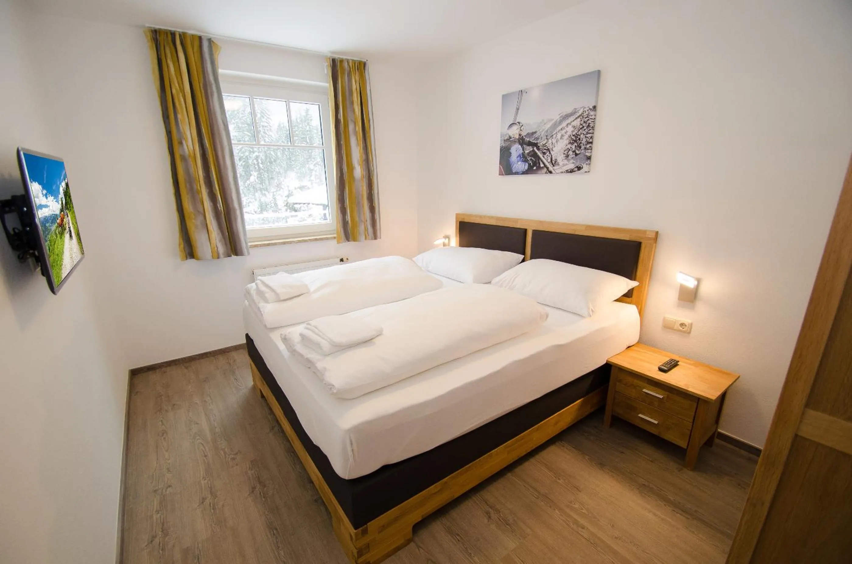 Bedroom, Bed in Apartments Summer & Winter Fun by All in One Apartments incl SUMMER CARD
