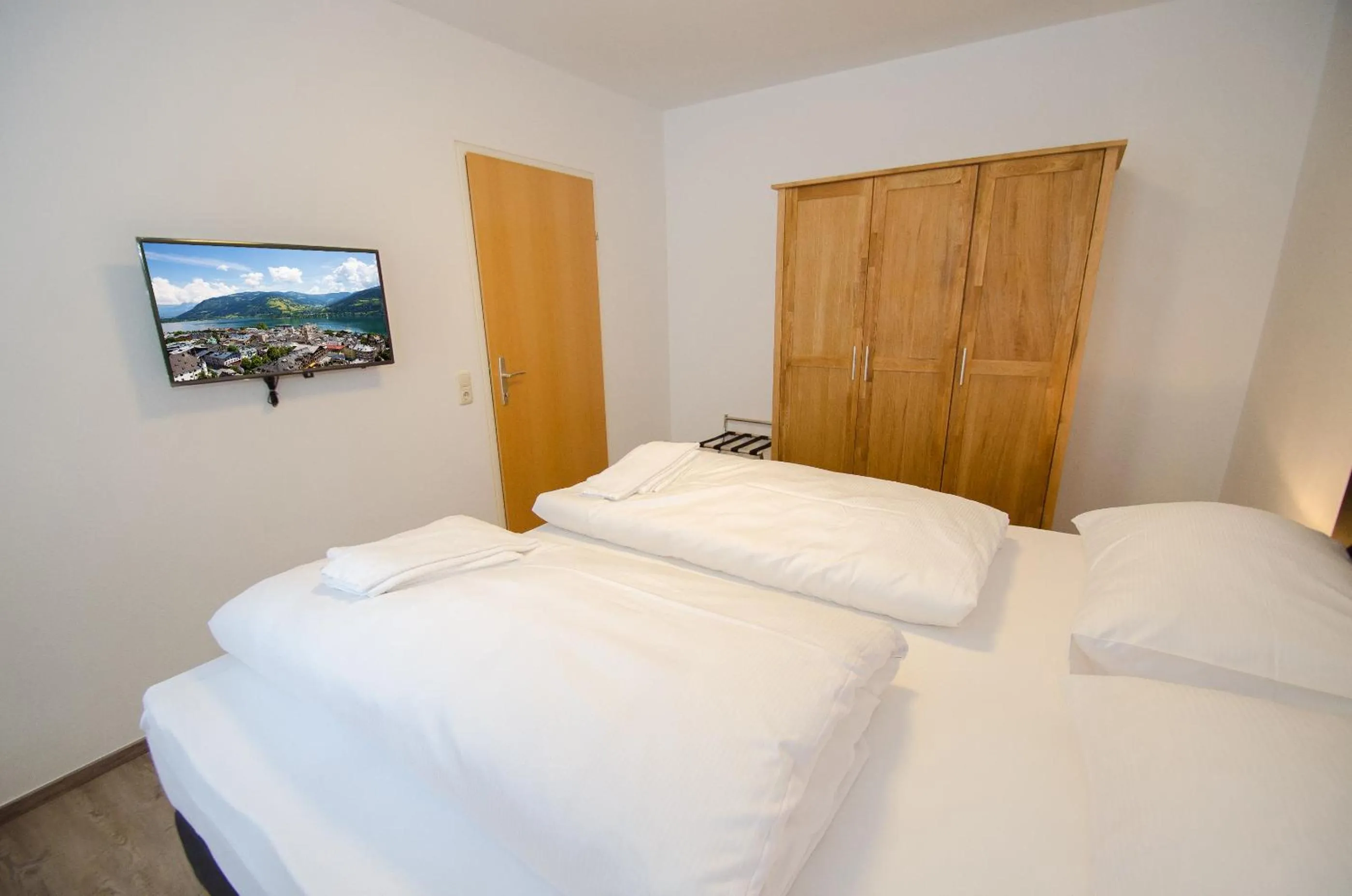 Bedroom, Bed in Apartments Summer & Winter Fun by All in One Apartments incl SUMMER CARD