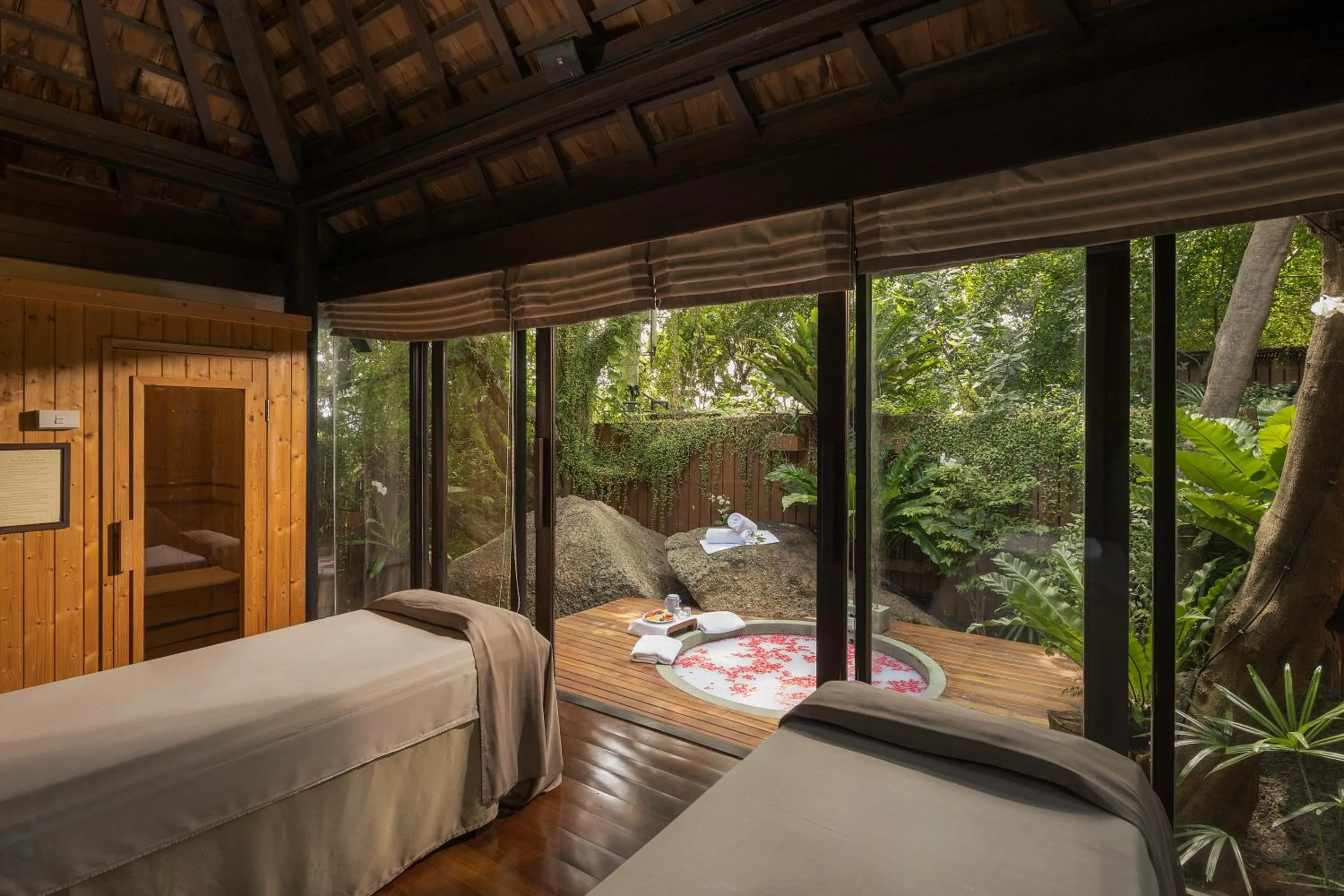 Spa and wellness centre/facilities, Bed in Silavadee Pool Spa Resort - SHA Extra Plus