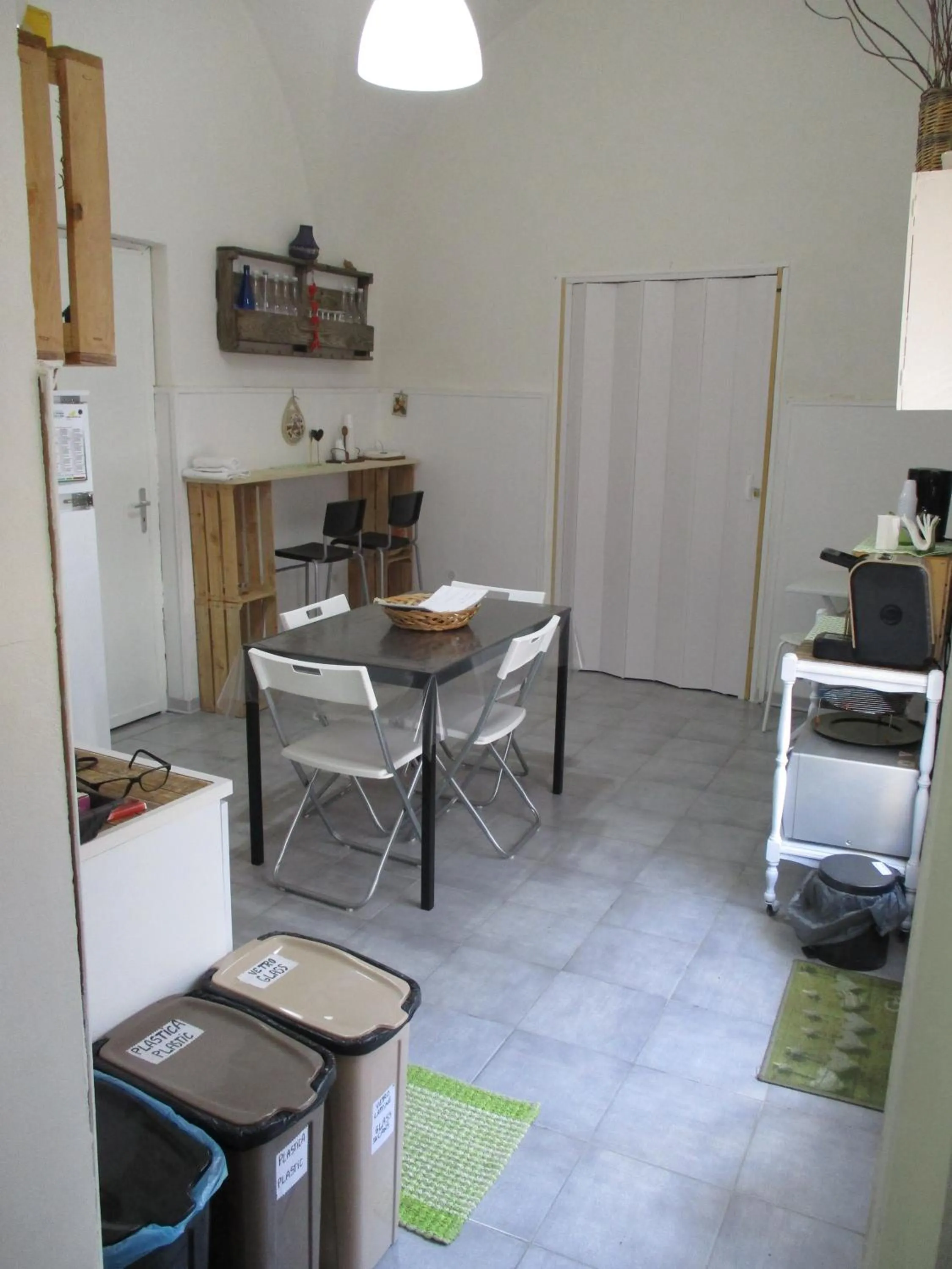 Communal kitchen in Palazzo Ruisi