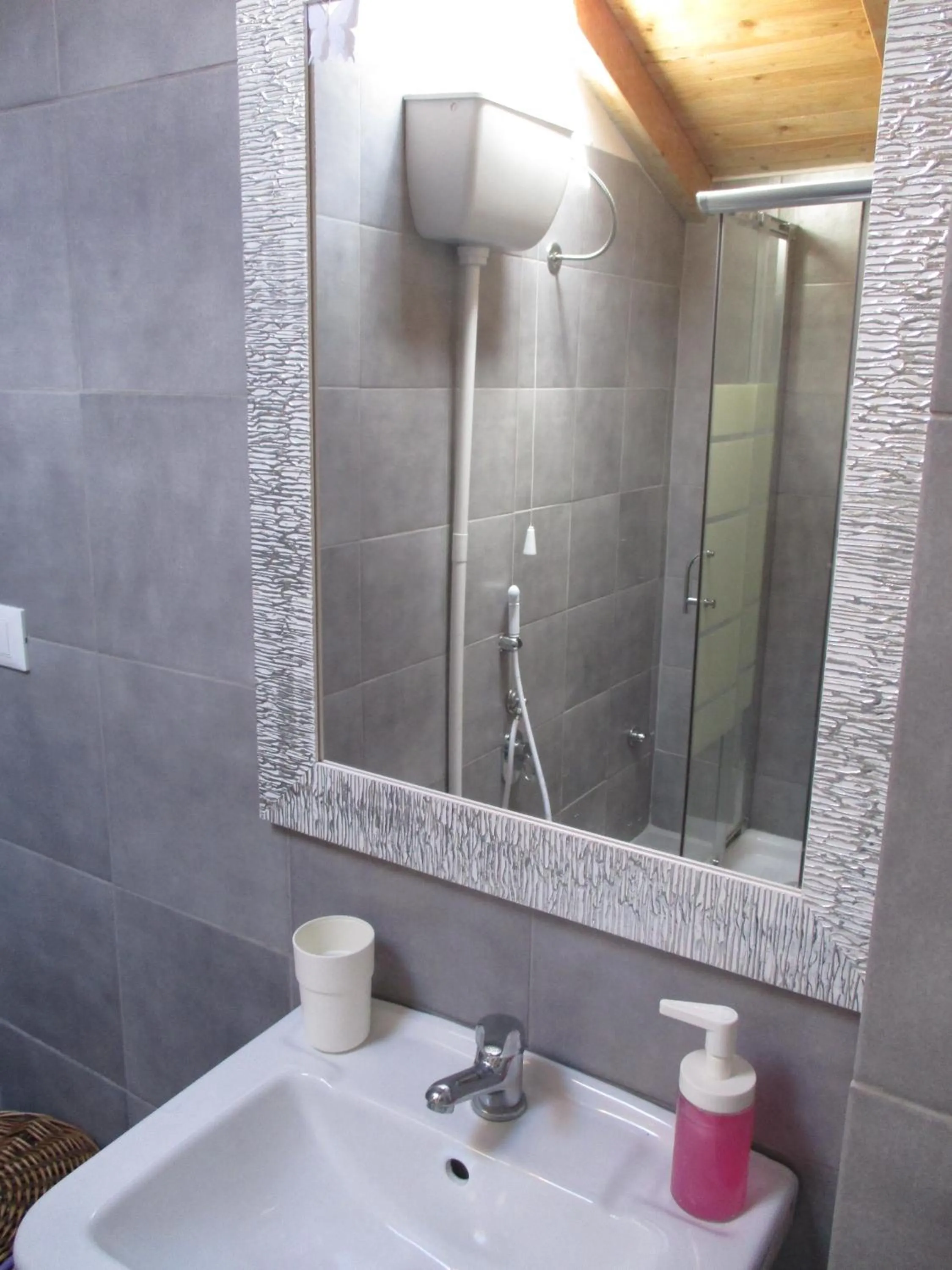 Bathroom in Palazzo Ruisi