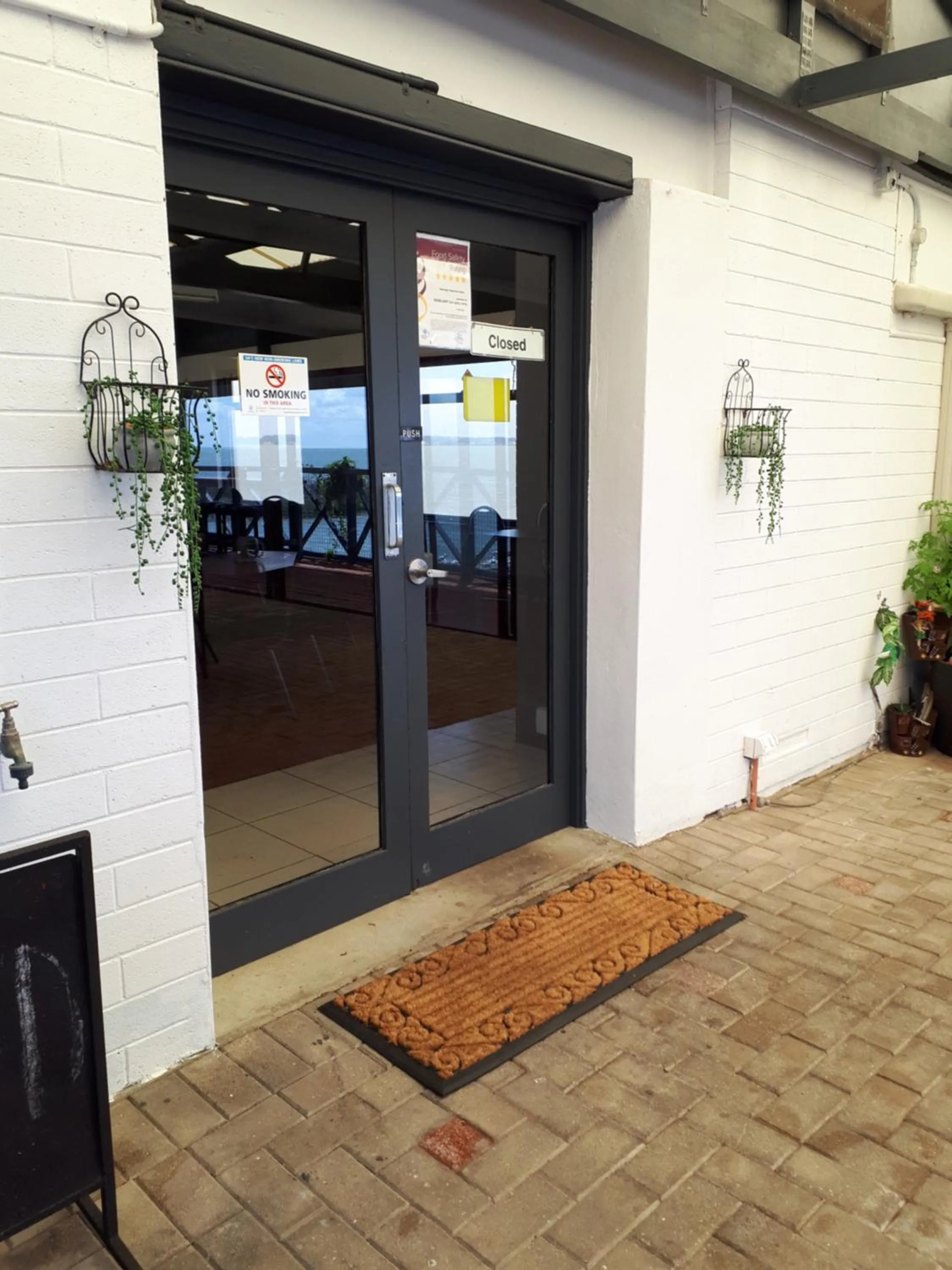 Patio in Meningie Waterfront Motel