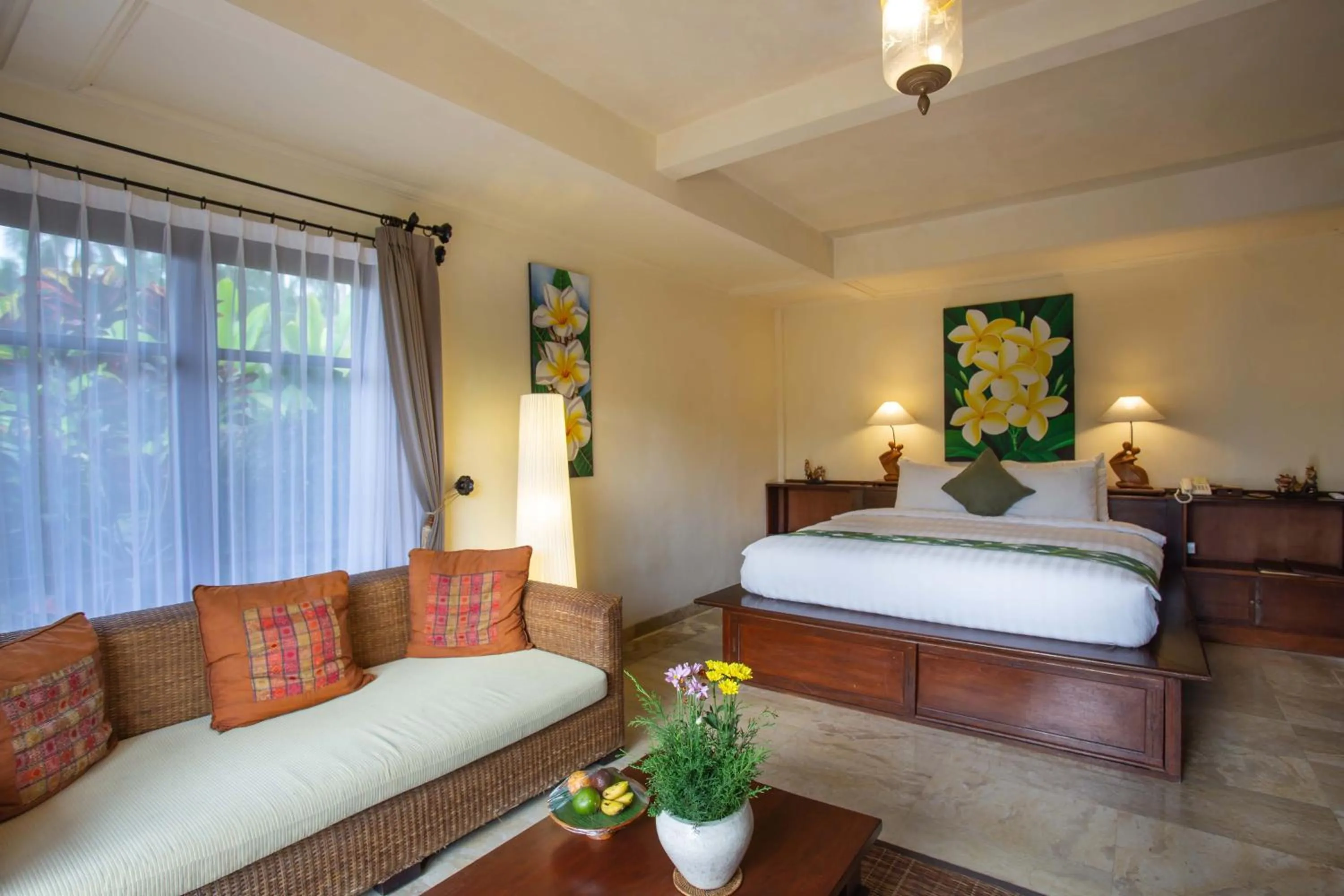 Bed in Villa Semana Resort Ubud