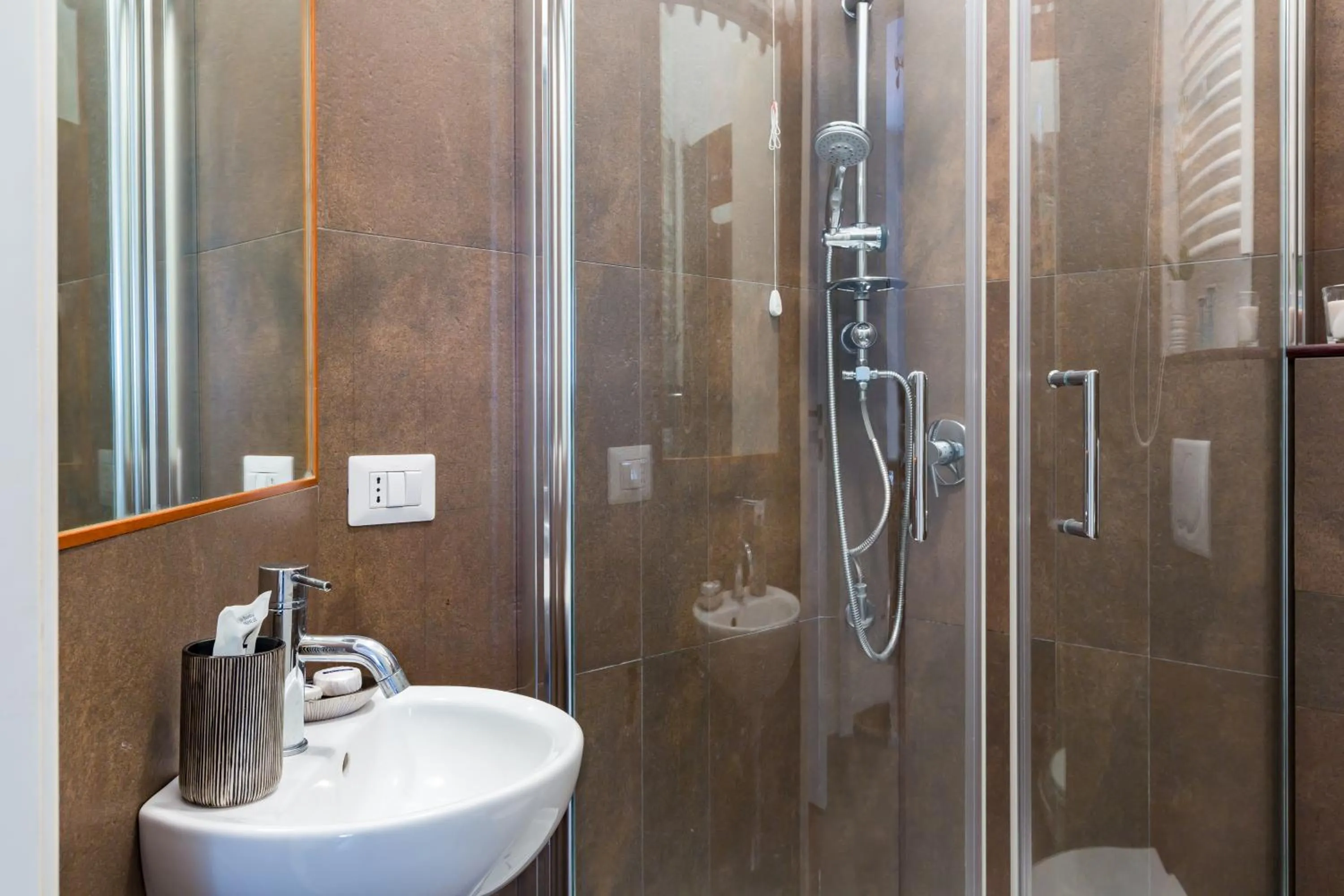 Bathroom in The Royal Story