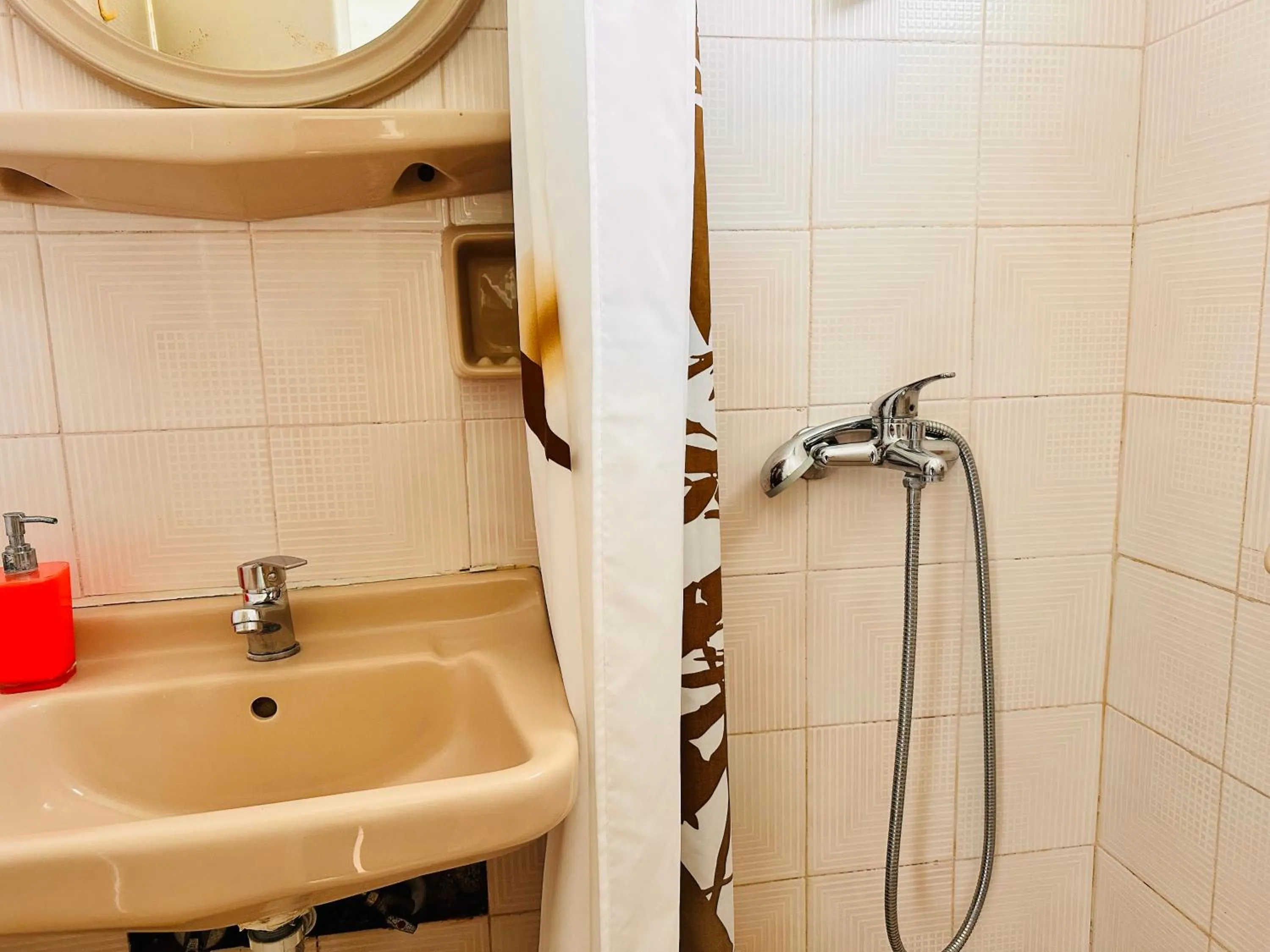 Shower in Infinity blue beach apartments - Renovated Apartments 2 Minutes from the Sea & Pool with Scenic Views