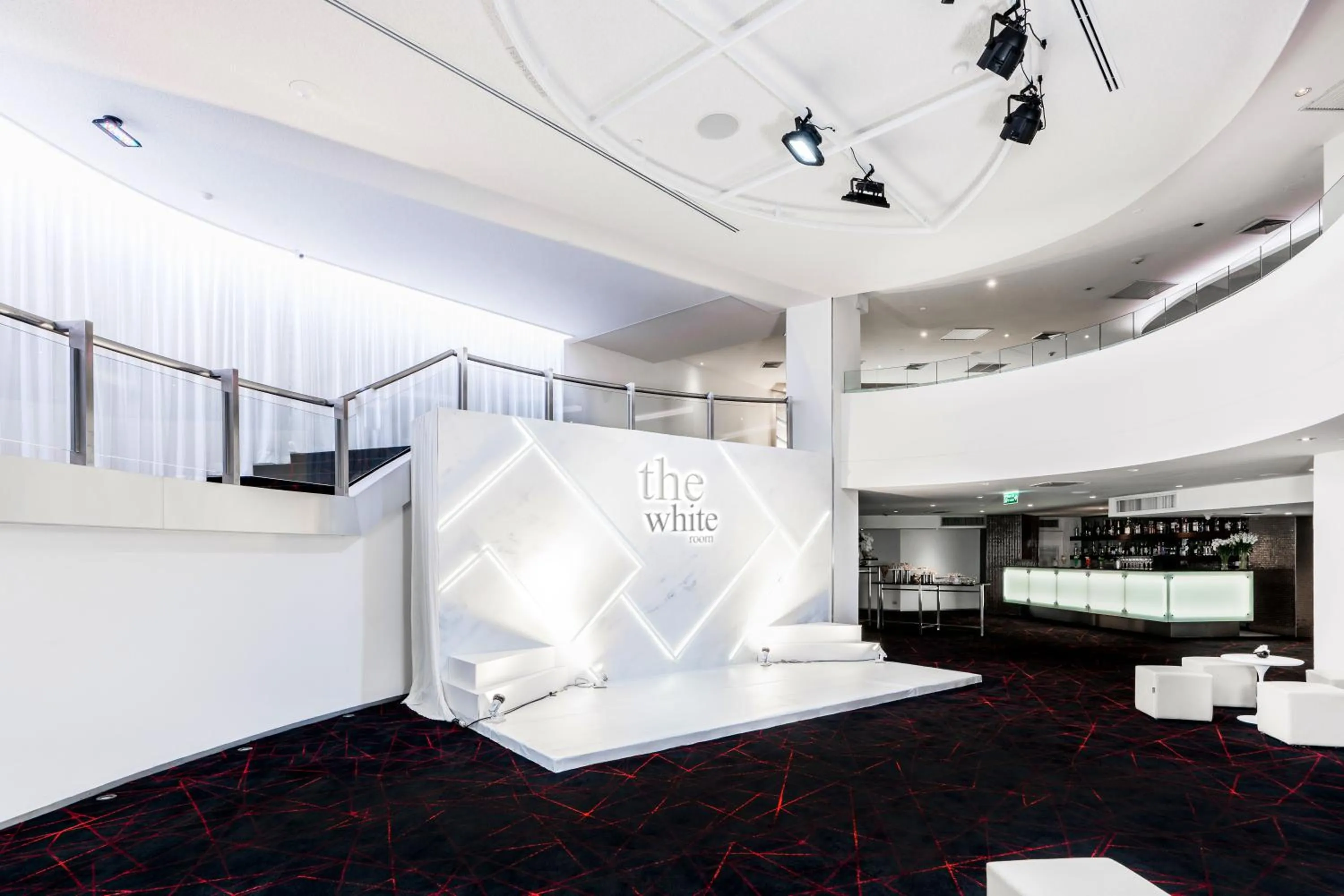 Meeting/conference room in Crowne Plaza Bangkok Lumpini Park by IHG