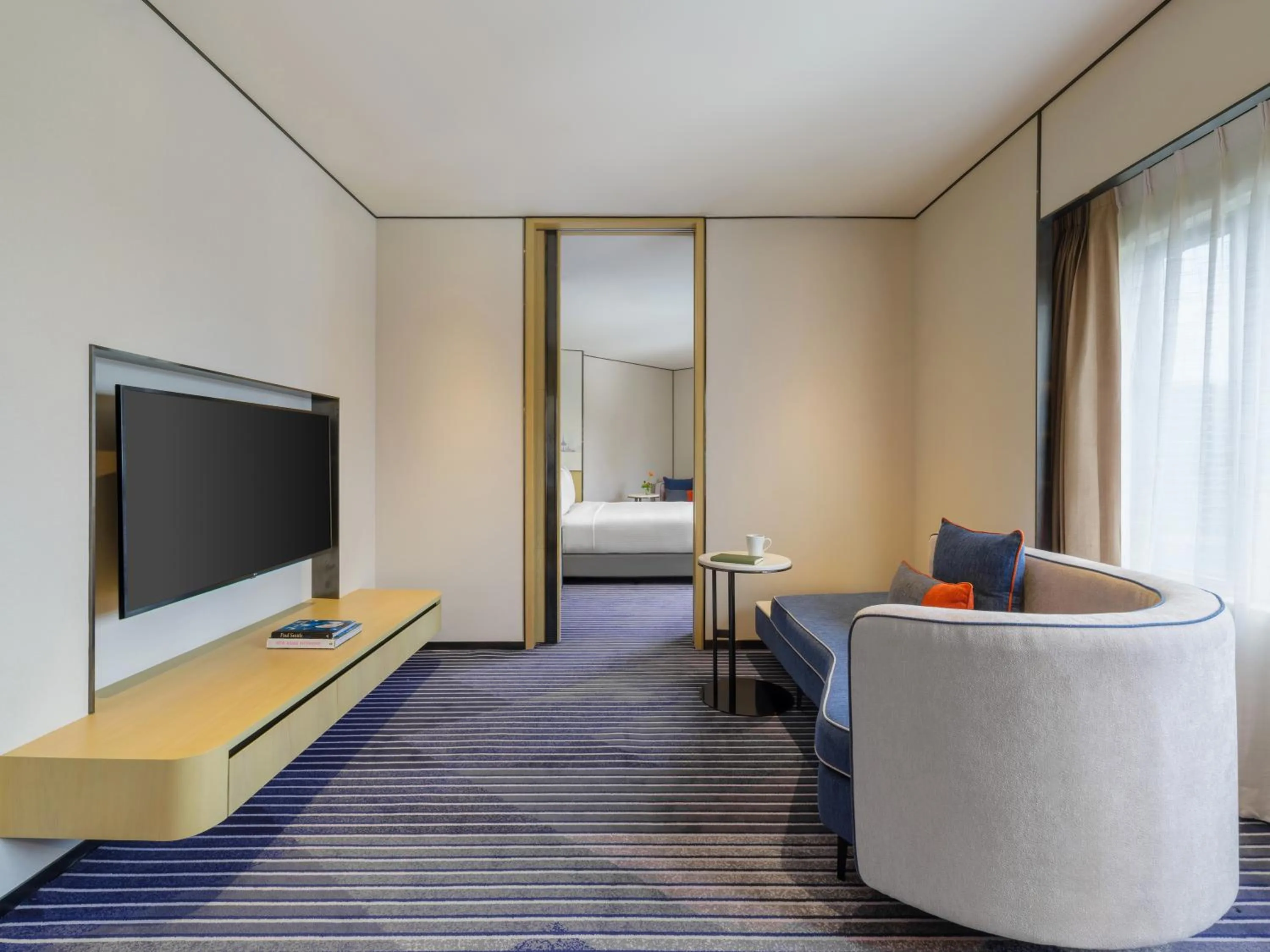 Living room, Bed in Crowne Plaza Bangkok Lumpini Park by IHG