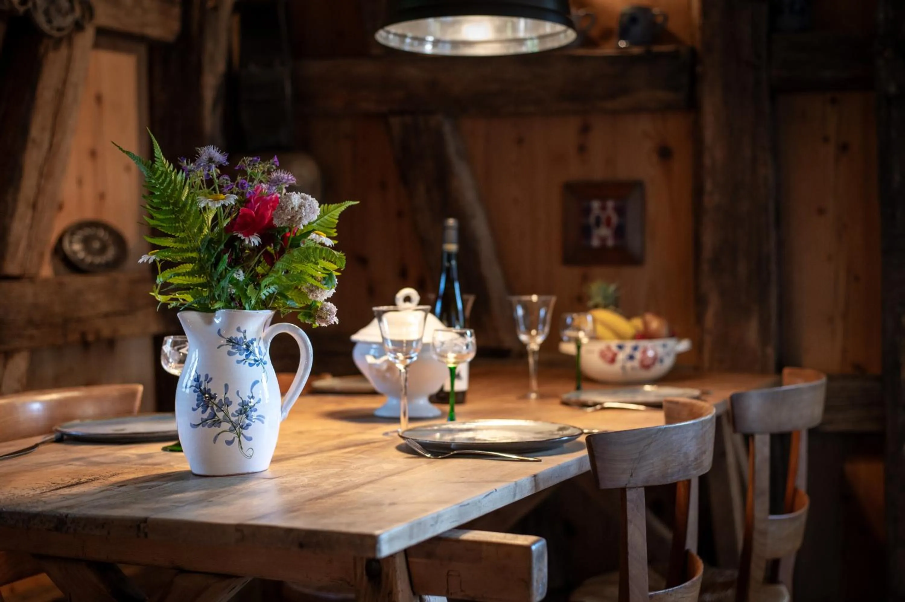 Dining area in La Grange d'Hannah - gîte & chambre d’hôtes de charme