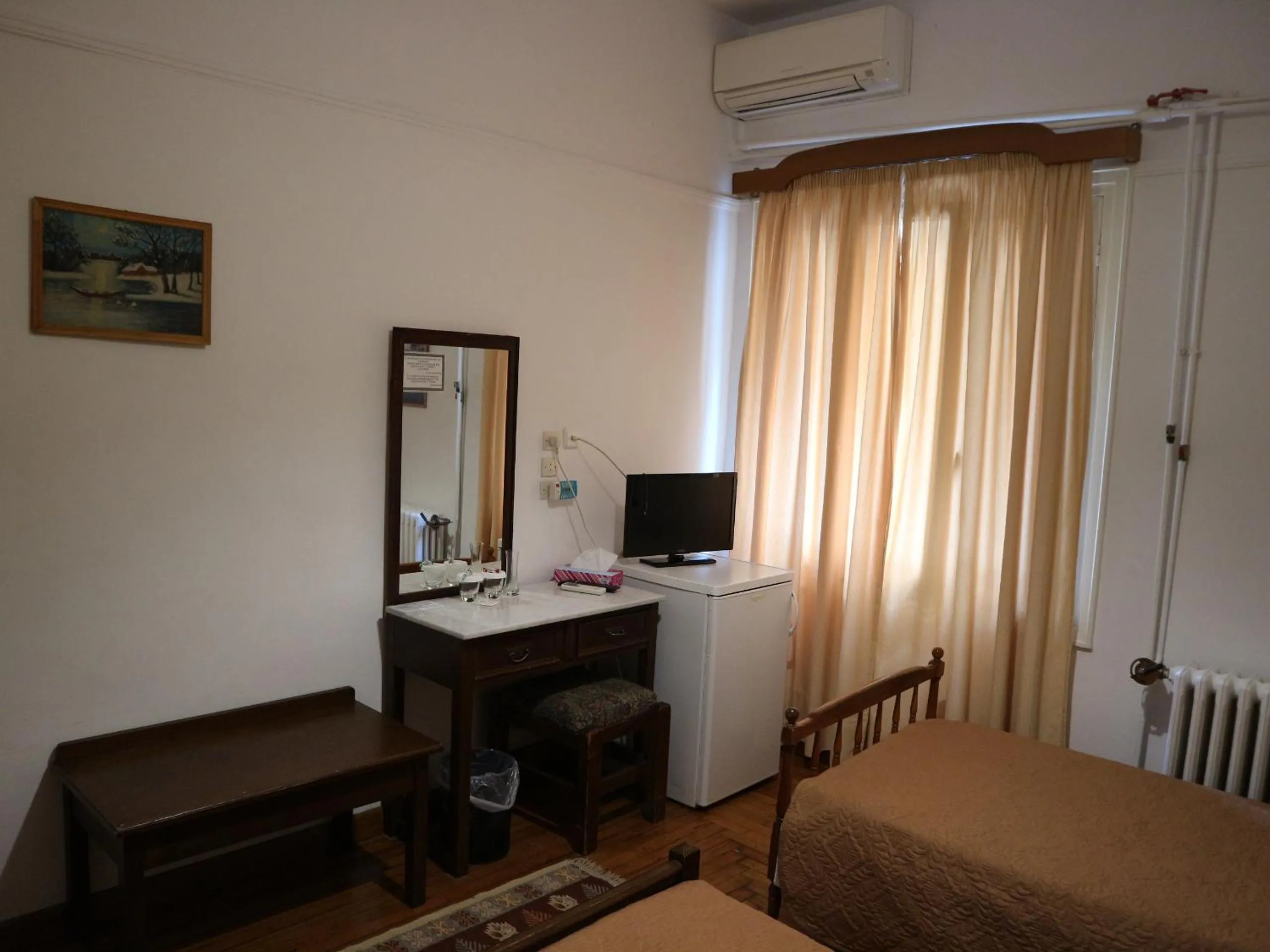 Bed in Acropolis House