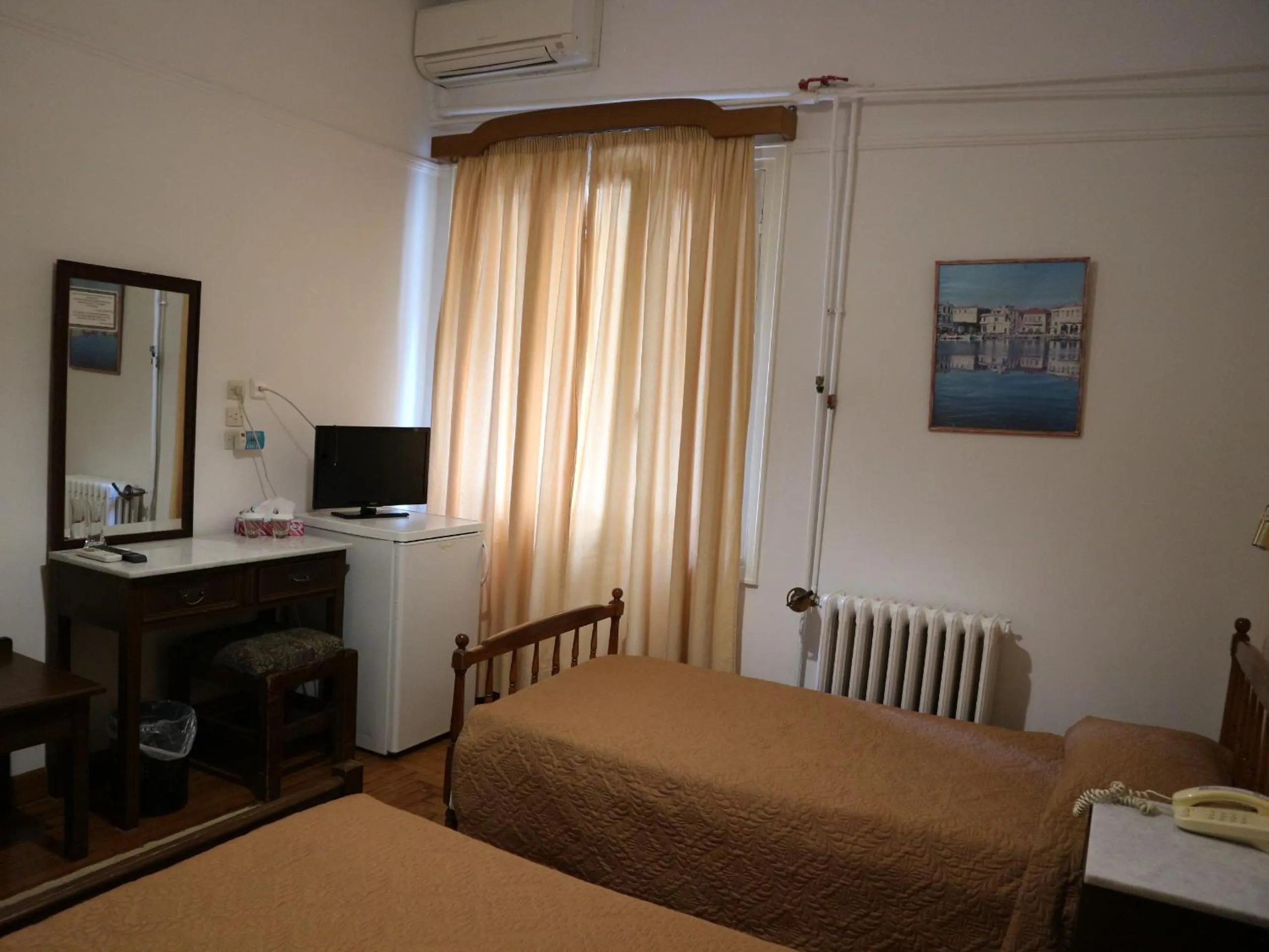 Bed in Acropolis House