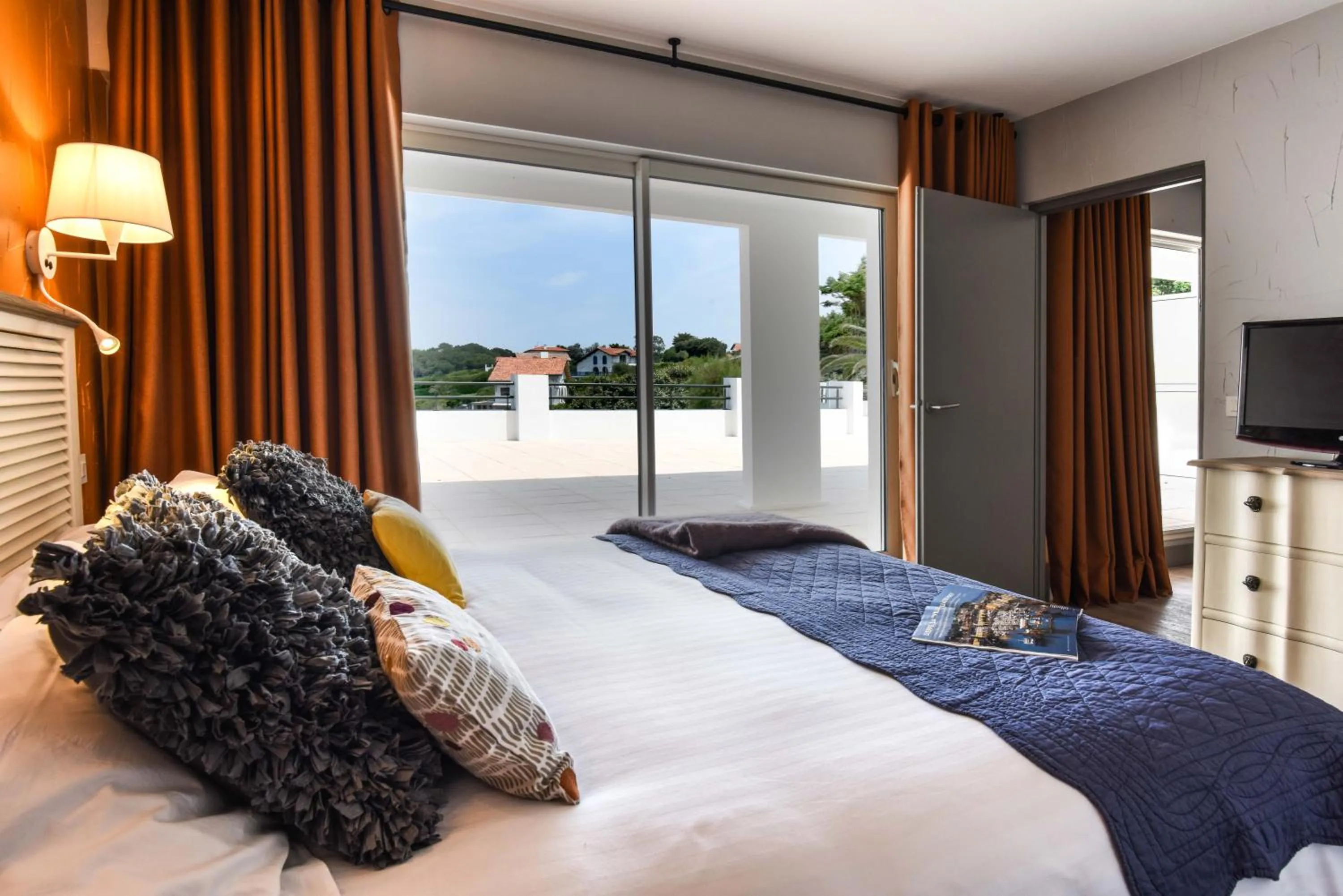 Balcony/Terrace in Hôtel La Réserve