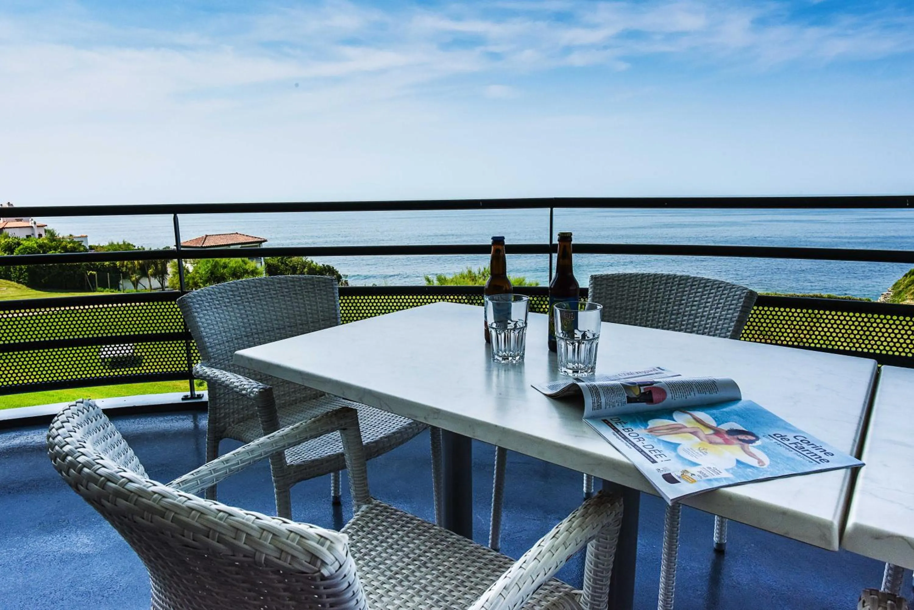 Balcony/Terrace in Hôtel La Réserve