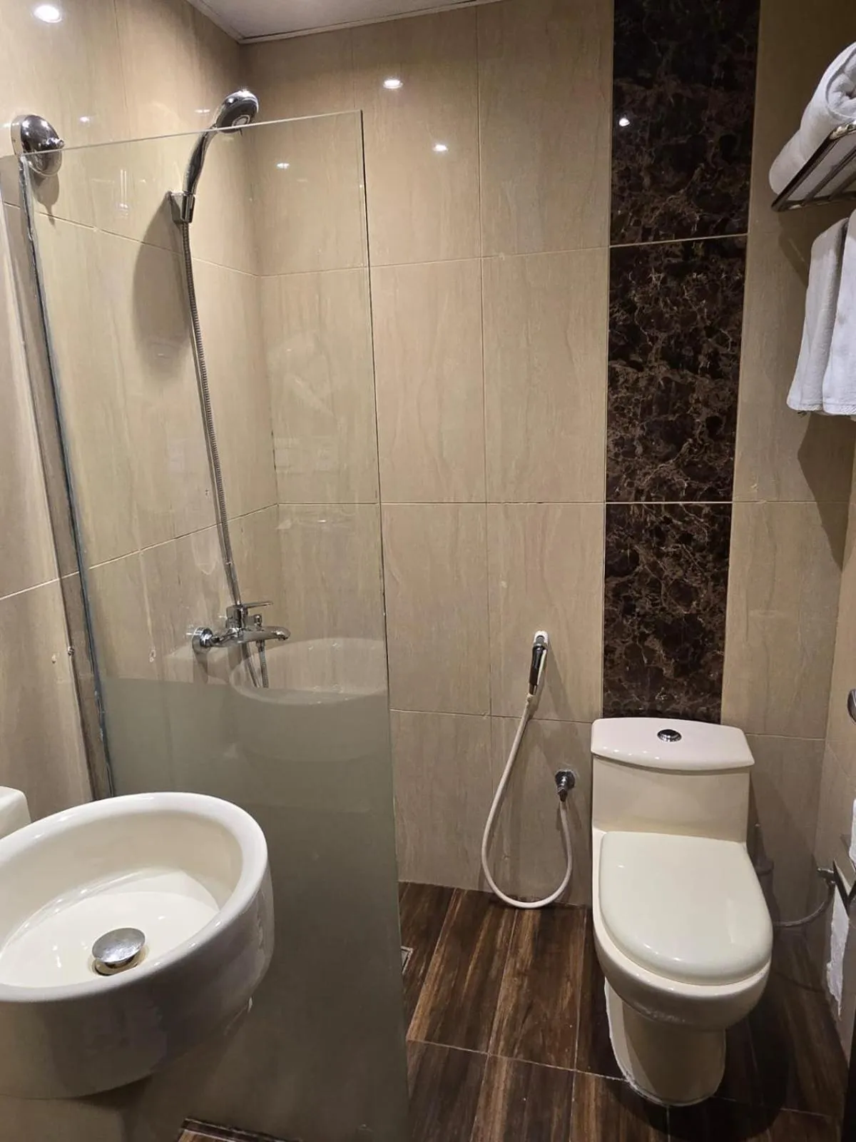 Bathroom in Ekono Hotel