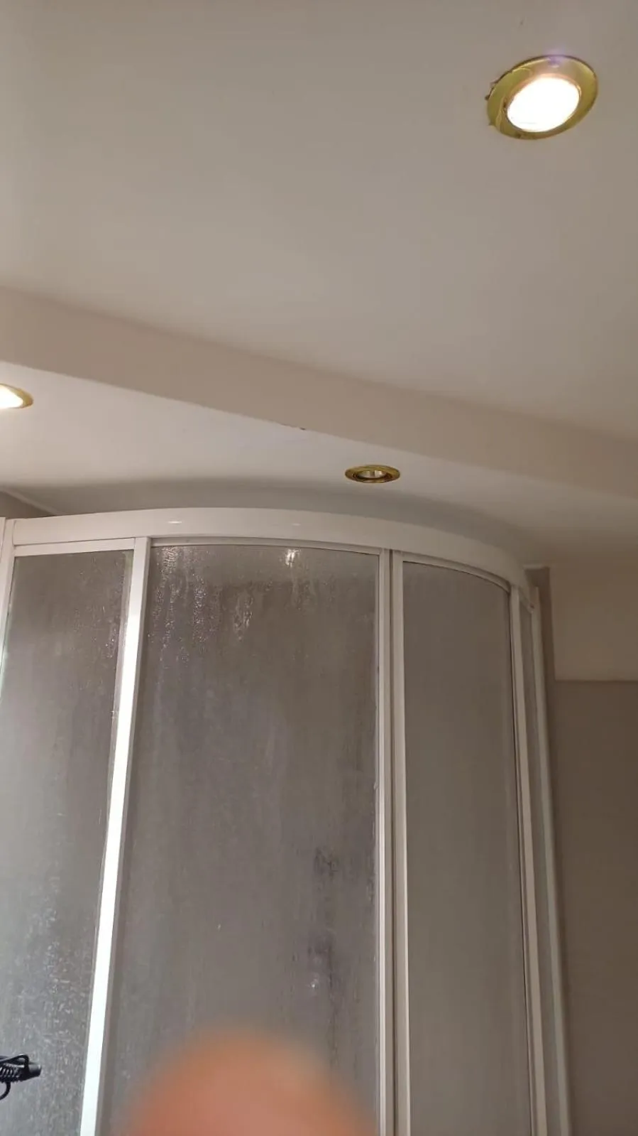 Shower in B&B 30 mt dal Duomo