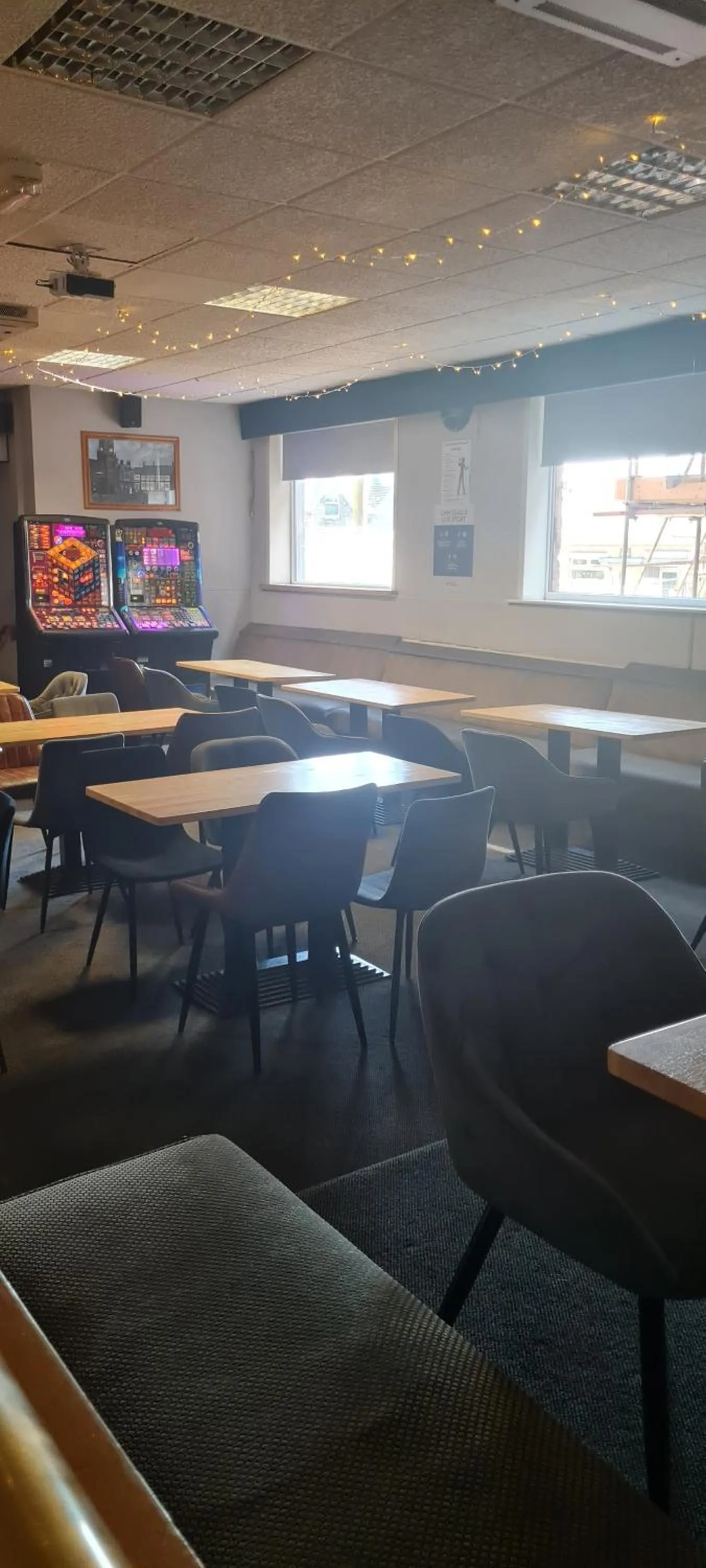 Restaurant/places to eat in The Bear On The Square