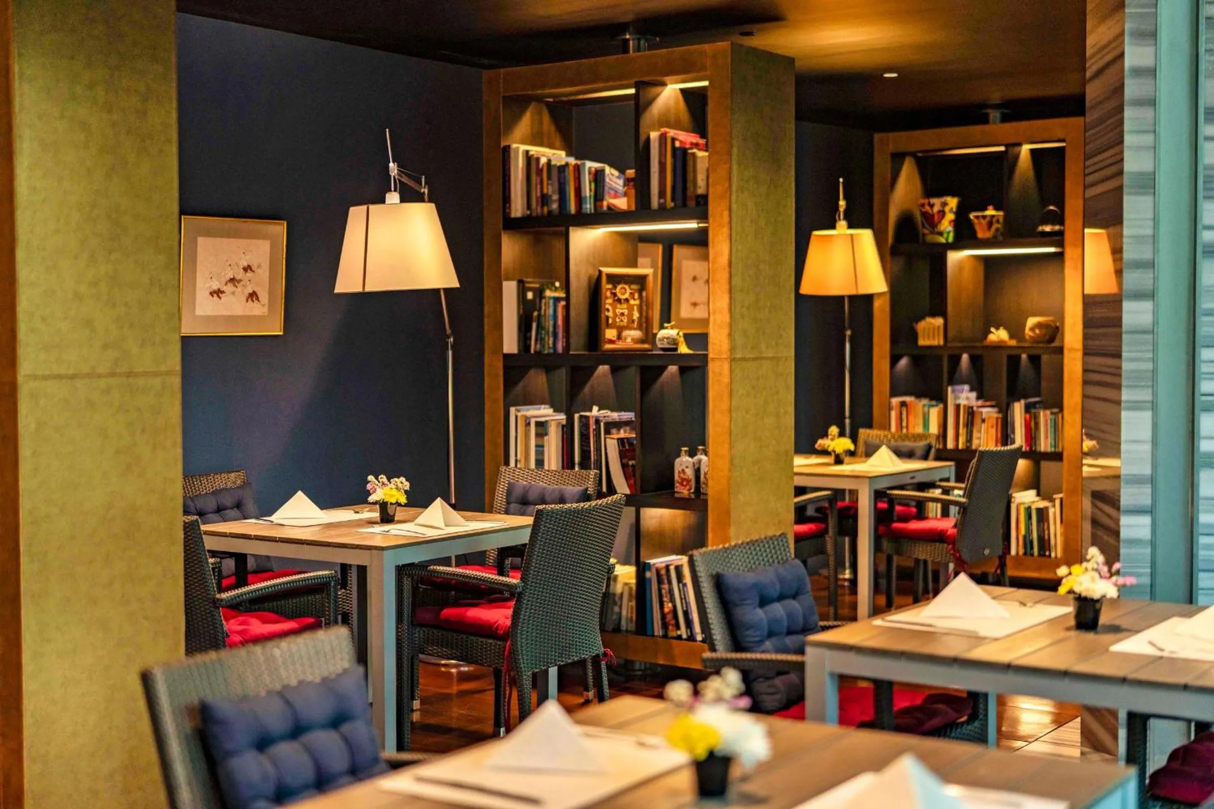 Restaurant/places to eat in TUI BLUE Maduzi Hotel Bangkok