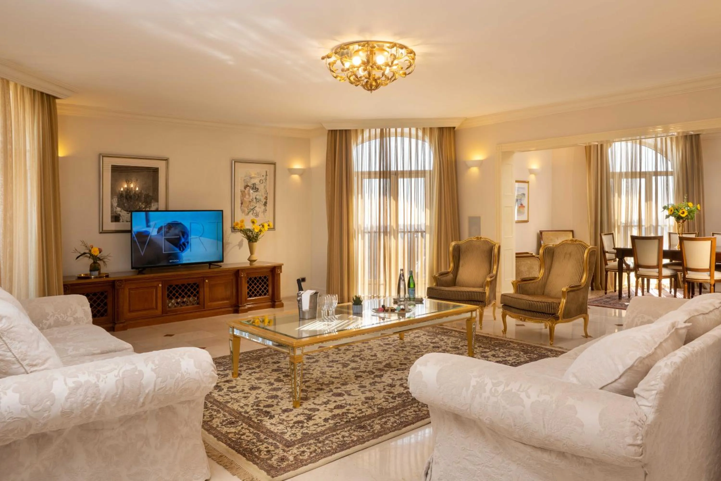 TV and multimedia in VERT Jerusalem by AFI Hotel