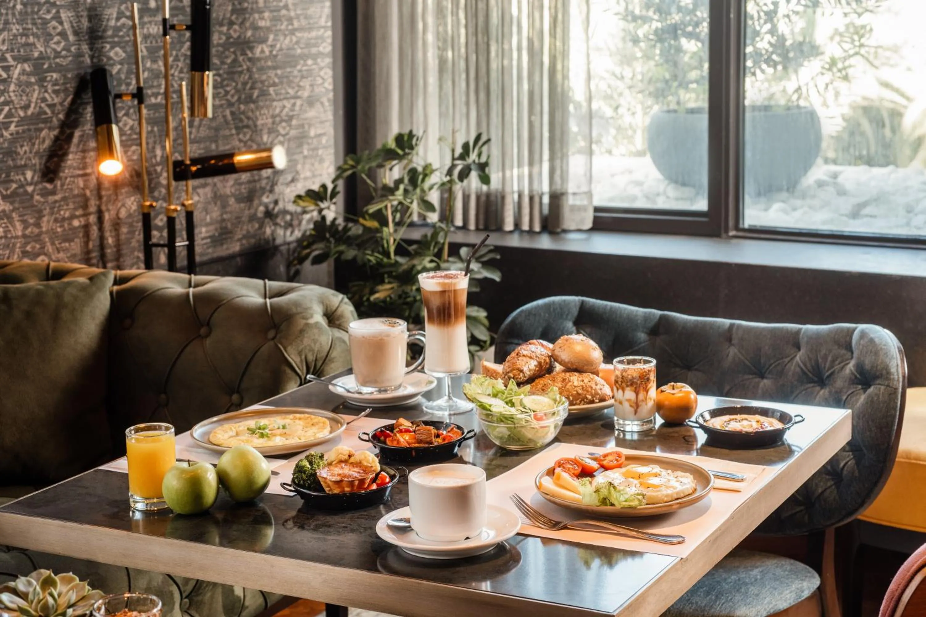 Restaurant/places to eat in VERT Jerusalem by AFI Hotel