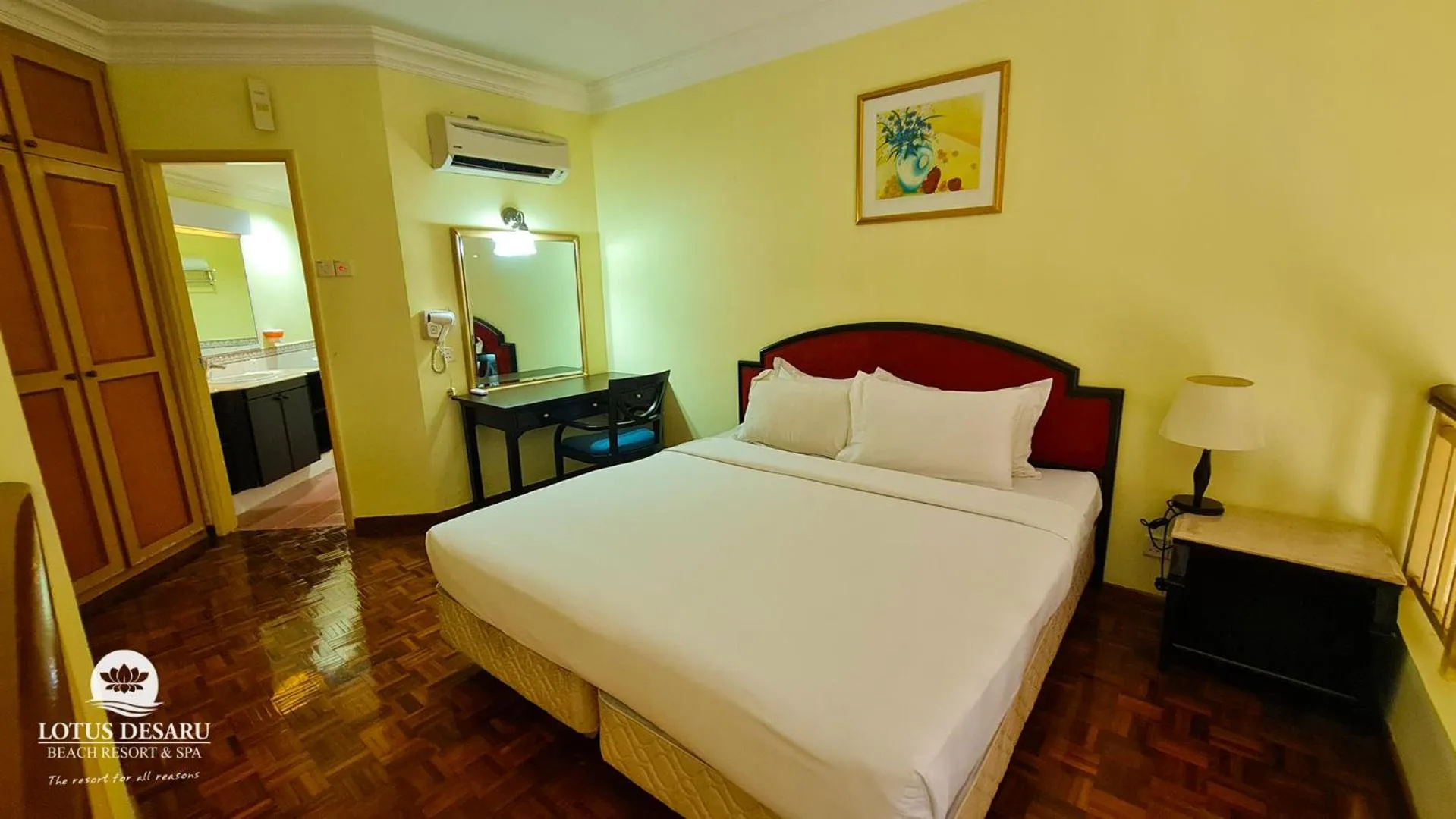 Bed in Lotus Desaru Beach Resort & Spa