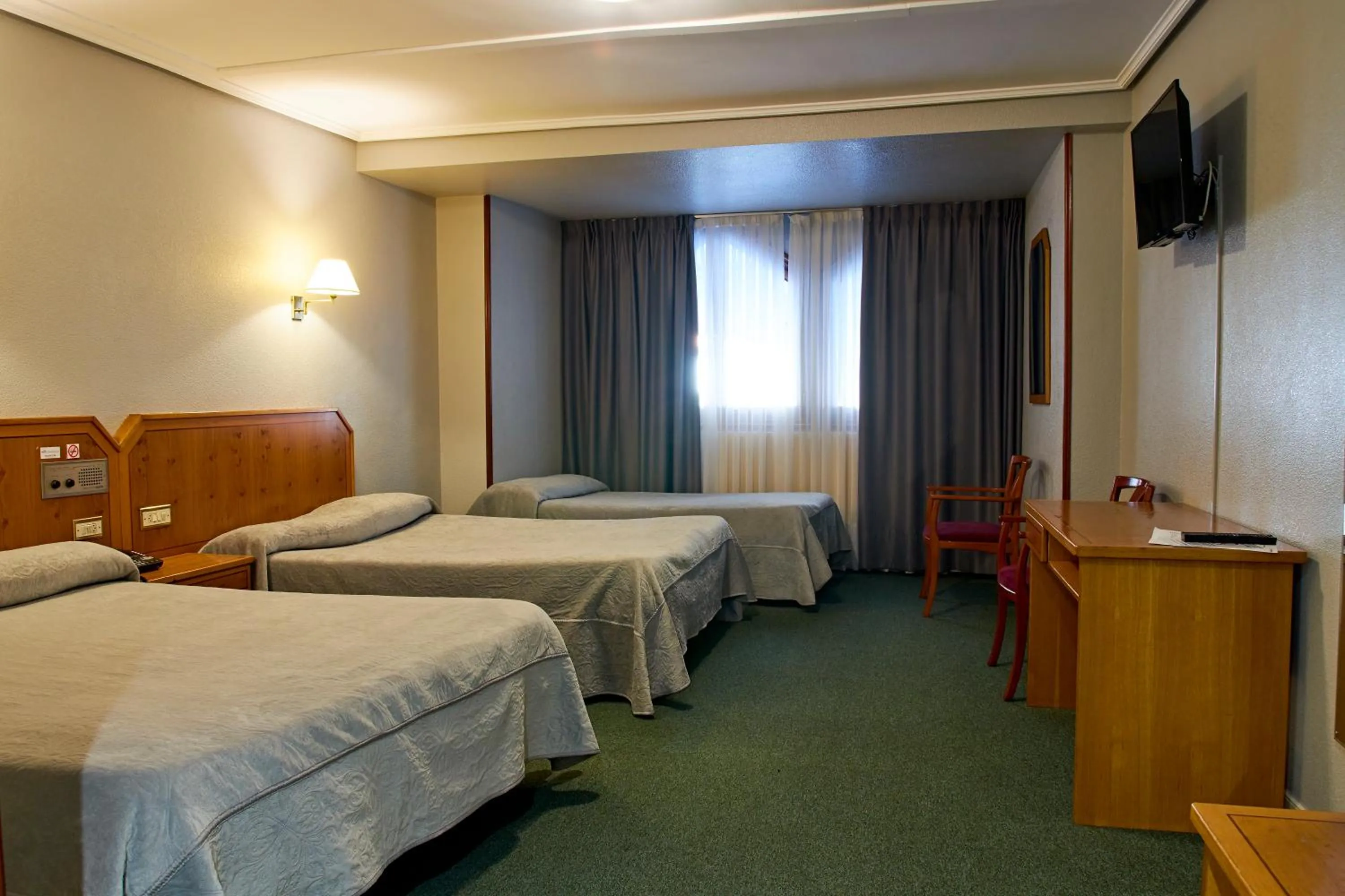 Photo of the whole room, Bed in Hotel San Jorge