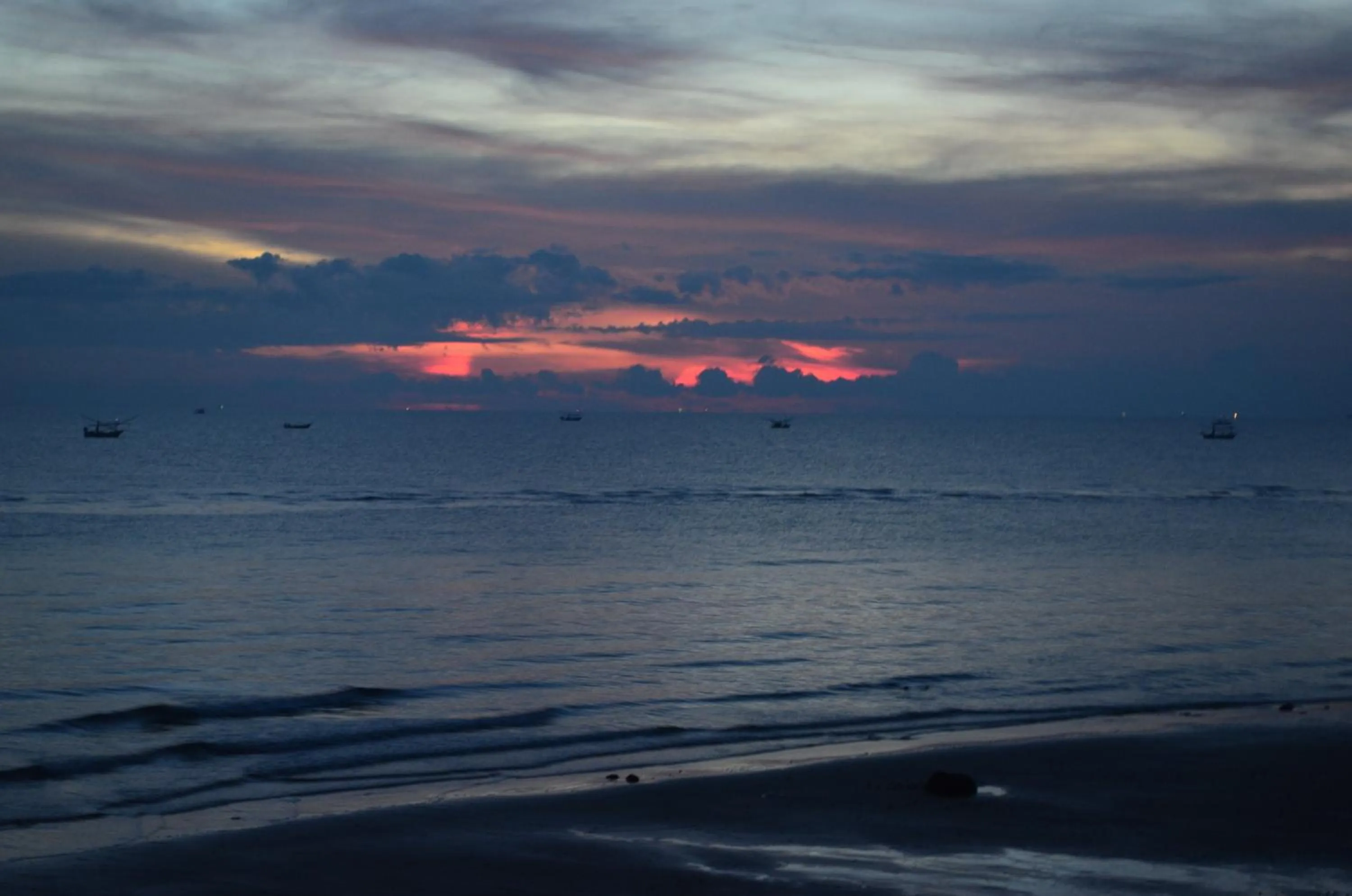 Area and facilities in Palm Beach Resort