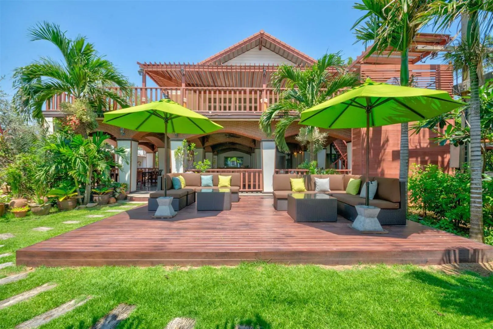 Communal lounge/ TV room in Palm Beach Resort