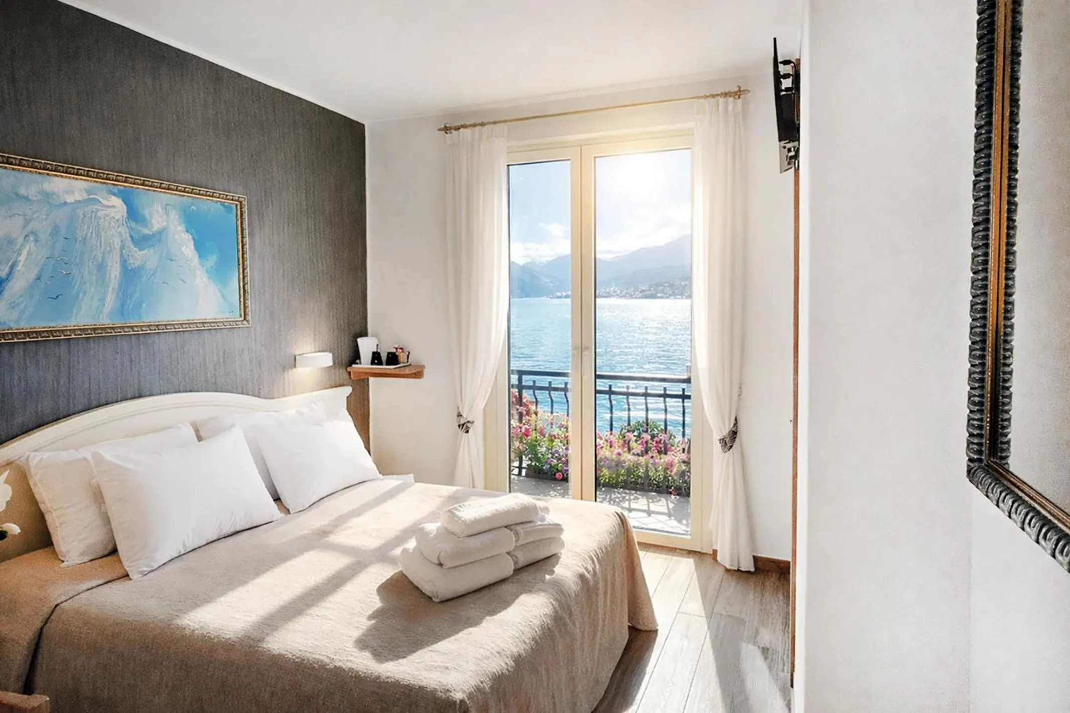 Bed in Hotel Meridiana